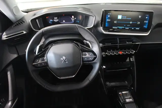 Peugeot 2008 view 9