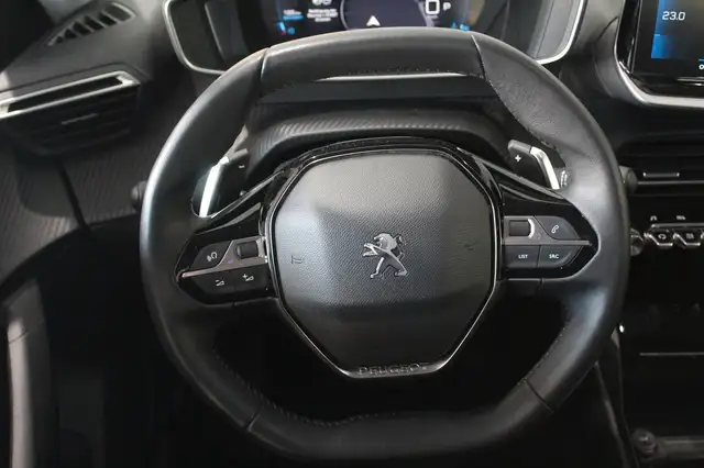 Peugeot 2008 view 10