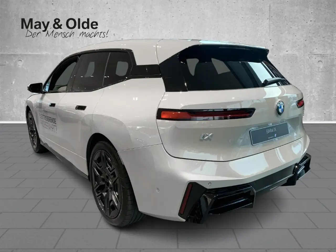 BMW iX xDrive 45 Sportpaket HUD AHK-klappbar AHK Panorama 5