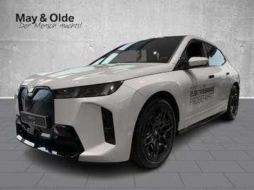 xDrive 45 Sportpaket HUD AHK-klappbar AHK Panorama