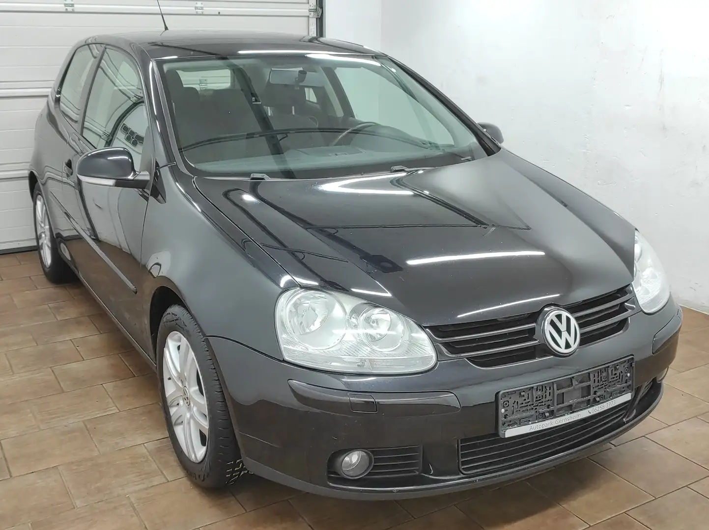 Volkswagen Golf V 1.4 KLIMAA PDC BC TEMP 8-RÄDER SHZ ALU CD MP3 Schwarz - 1