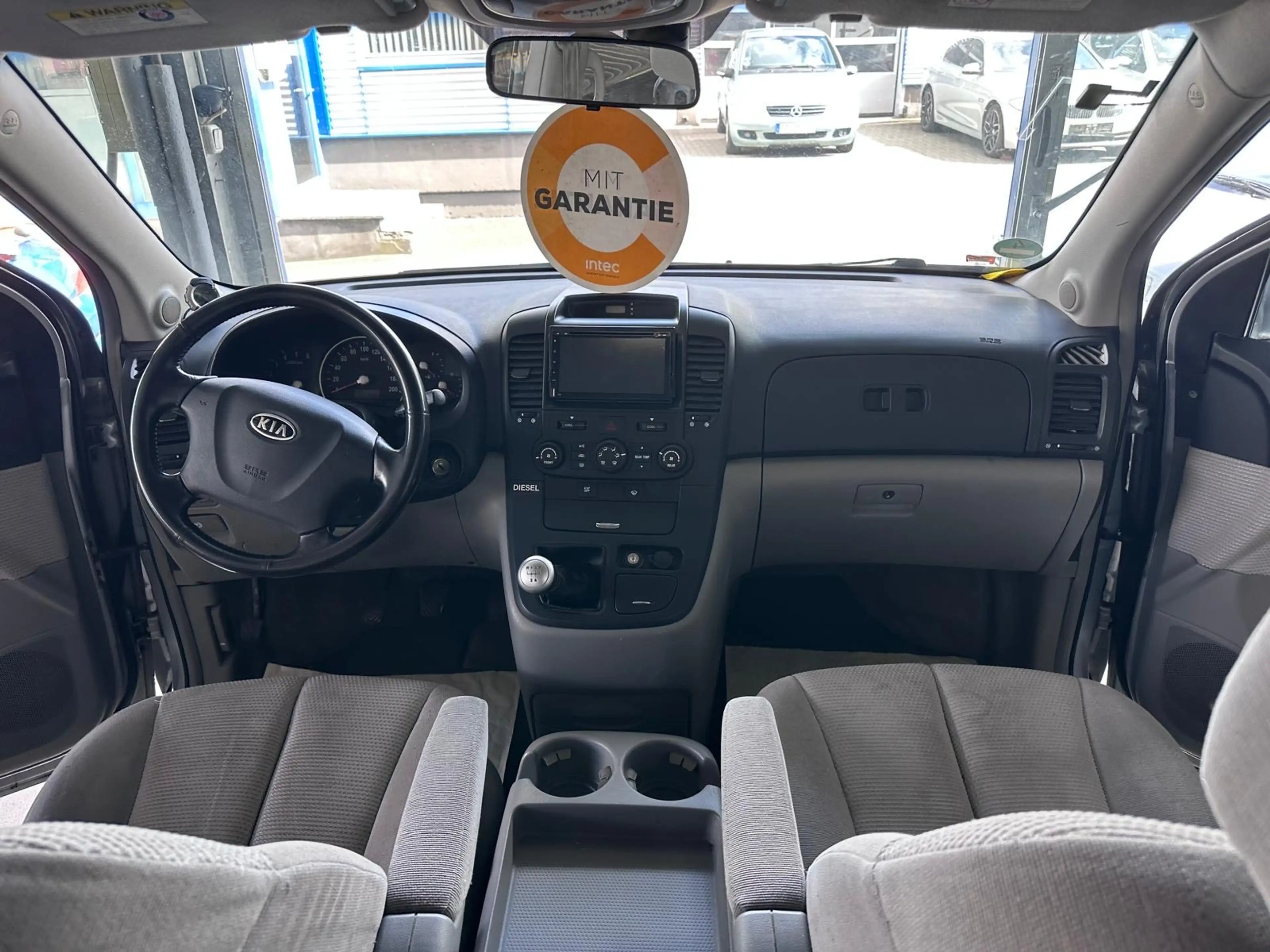 Kia Carnival 2.9 CRDi VGT EX — photo 9