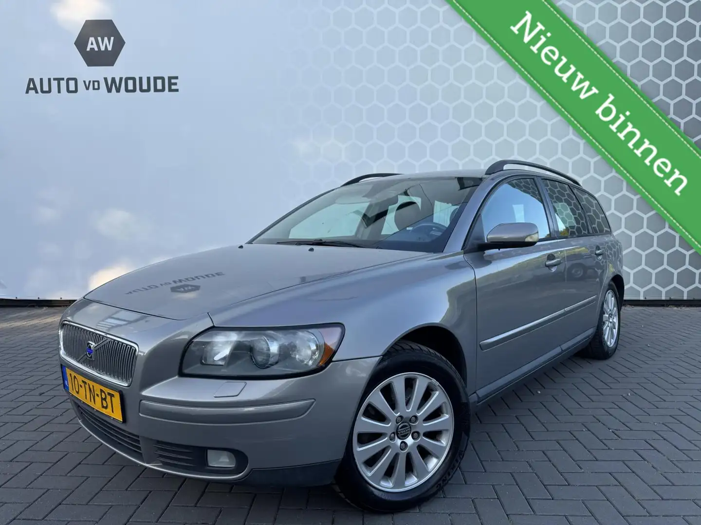 Volvo V50 2.4 Momentum Leer Xenon Stoelverwarming All-Season Gris - 1