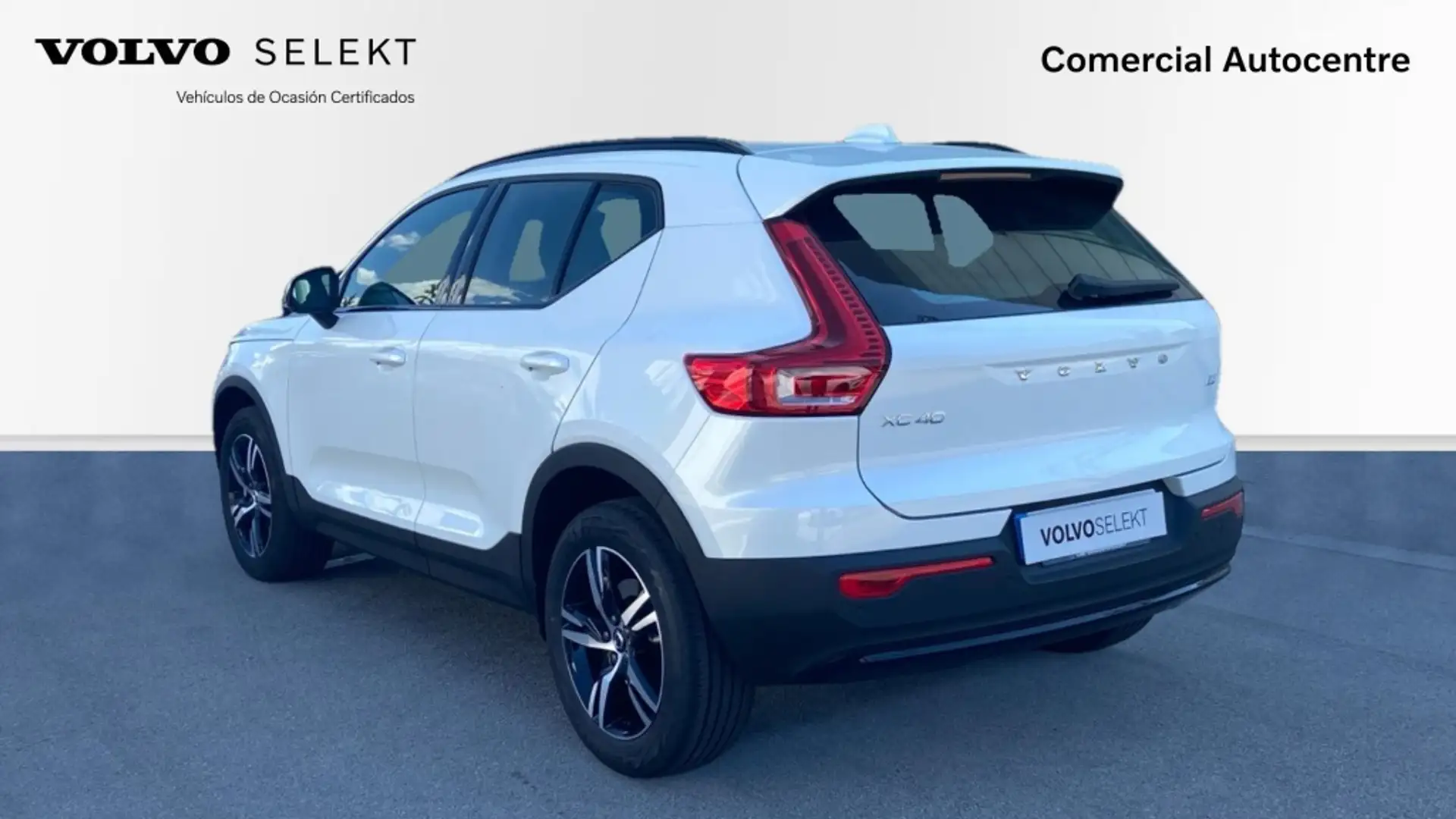 Volvo XC40 2.0 B3 PLUS DARK AUTO 163 5P - 2
