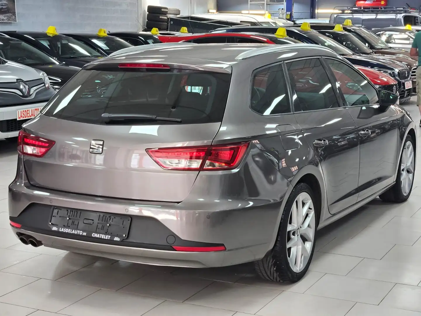 SEAT Leon 1.4 TSI FR Full Led Sensors Clim Gps Blue Cruise Gris - 2