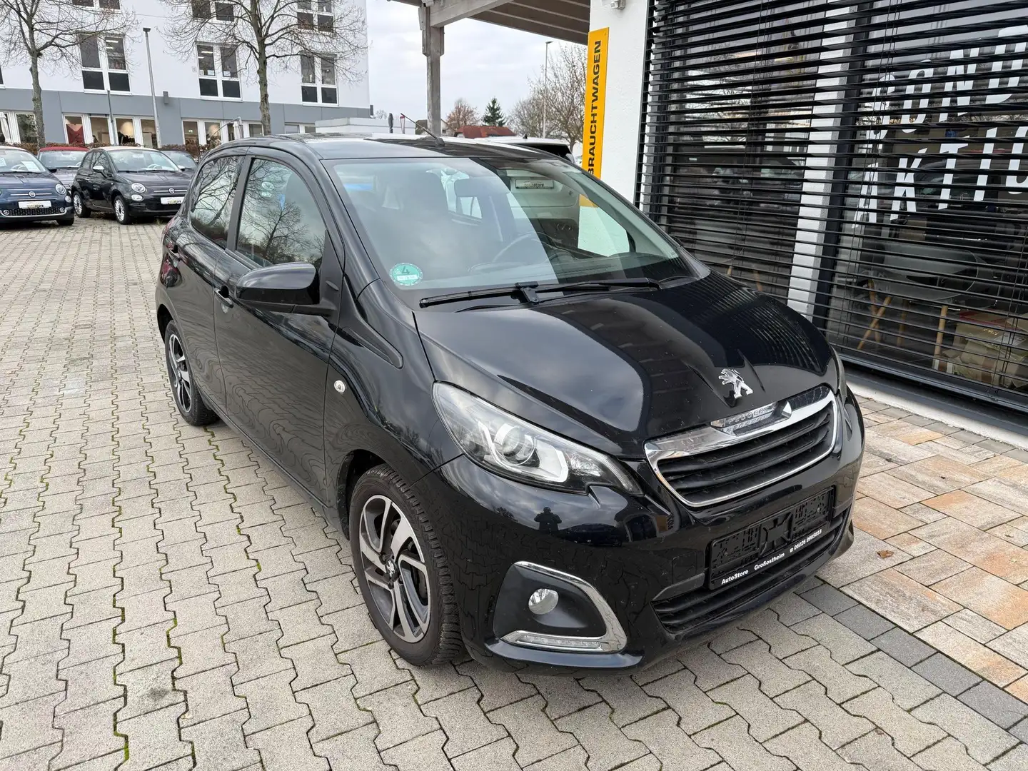 Peugeot 108 1.2 VTi Allure 60 kW (82 PS), Schalt. 5-Gang, F... Fekete - 2