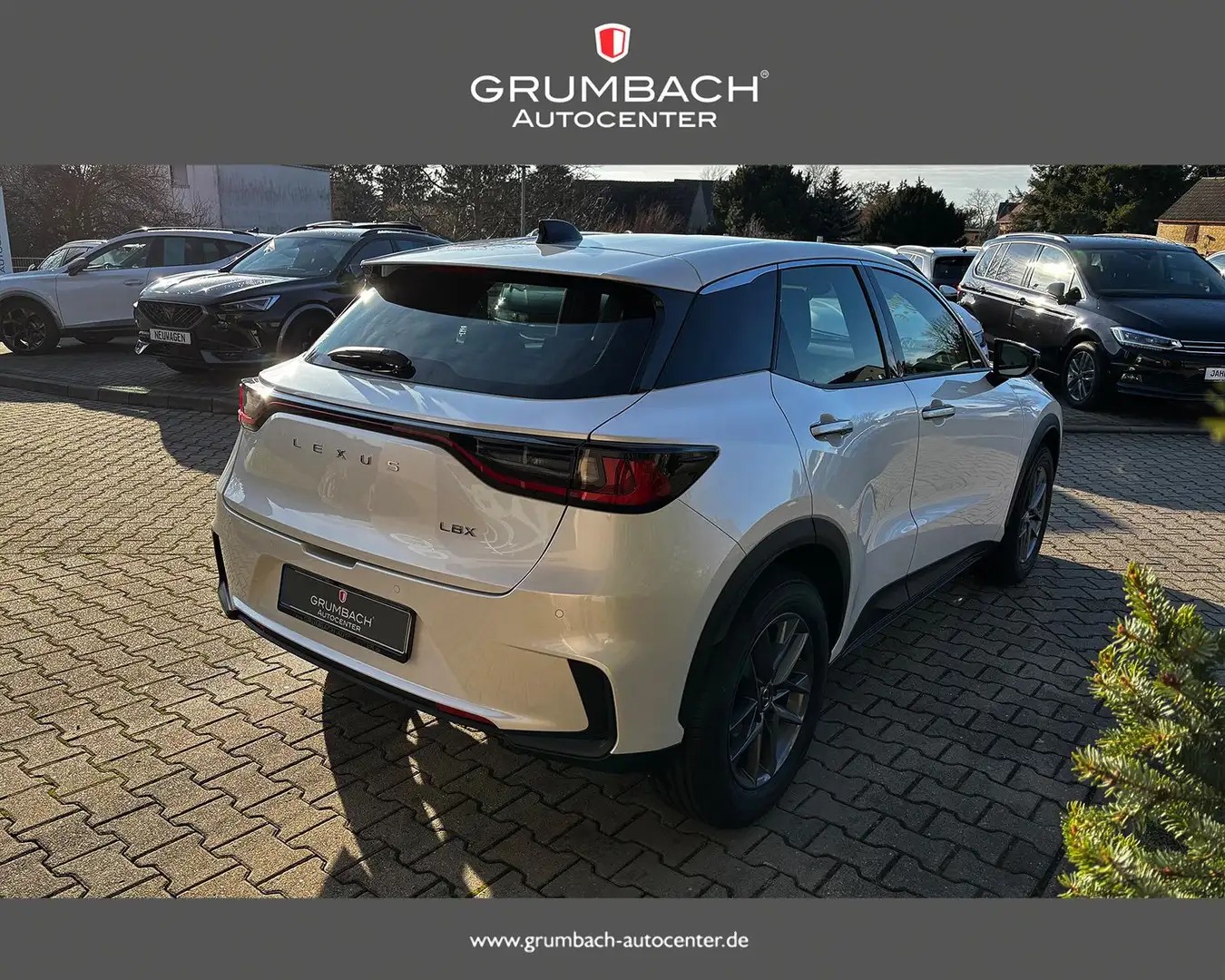 Lexus LBX 1.5 VVT-iE HEV 136PS CVT FWD Komfort Paket LT E... Wit - 2