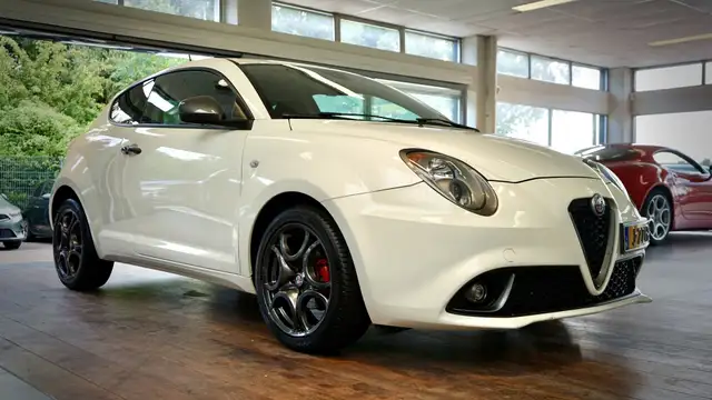 Alfa Romeo MiTo 0.9T. Air Super | Regen sensor | | 17 inch | | Cli
