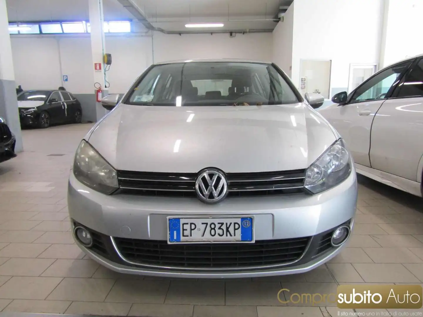 Volkswagen Golf 1.6 TDI DPF 5p. Comfortline Gris - 1