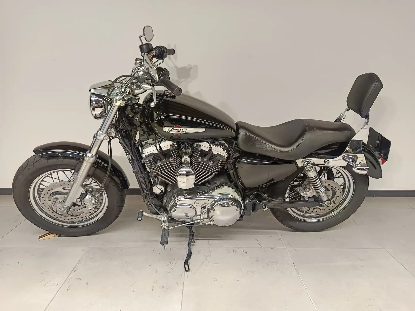 Harley-Davidson Sportster 1200 Noir - 2