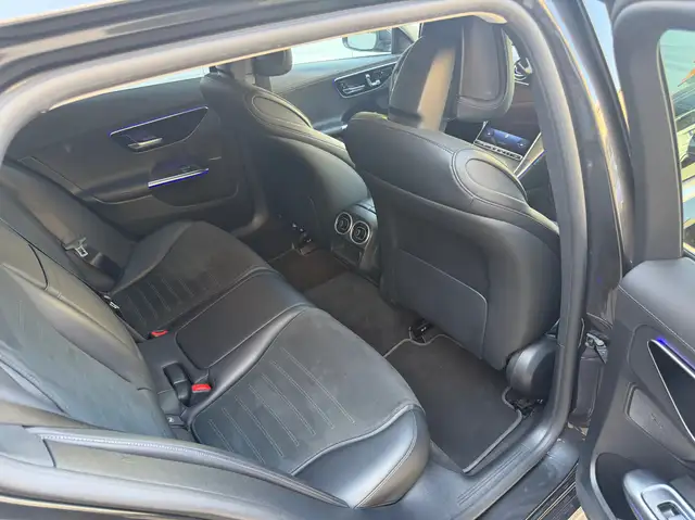 Mercedes-Benz C-Class view 13