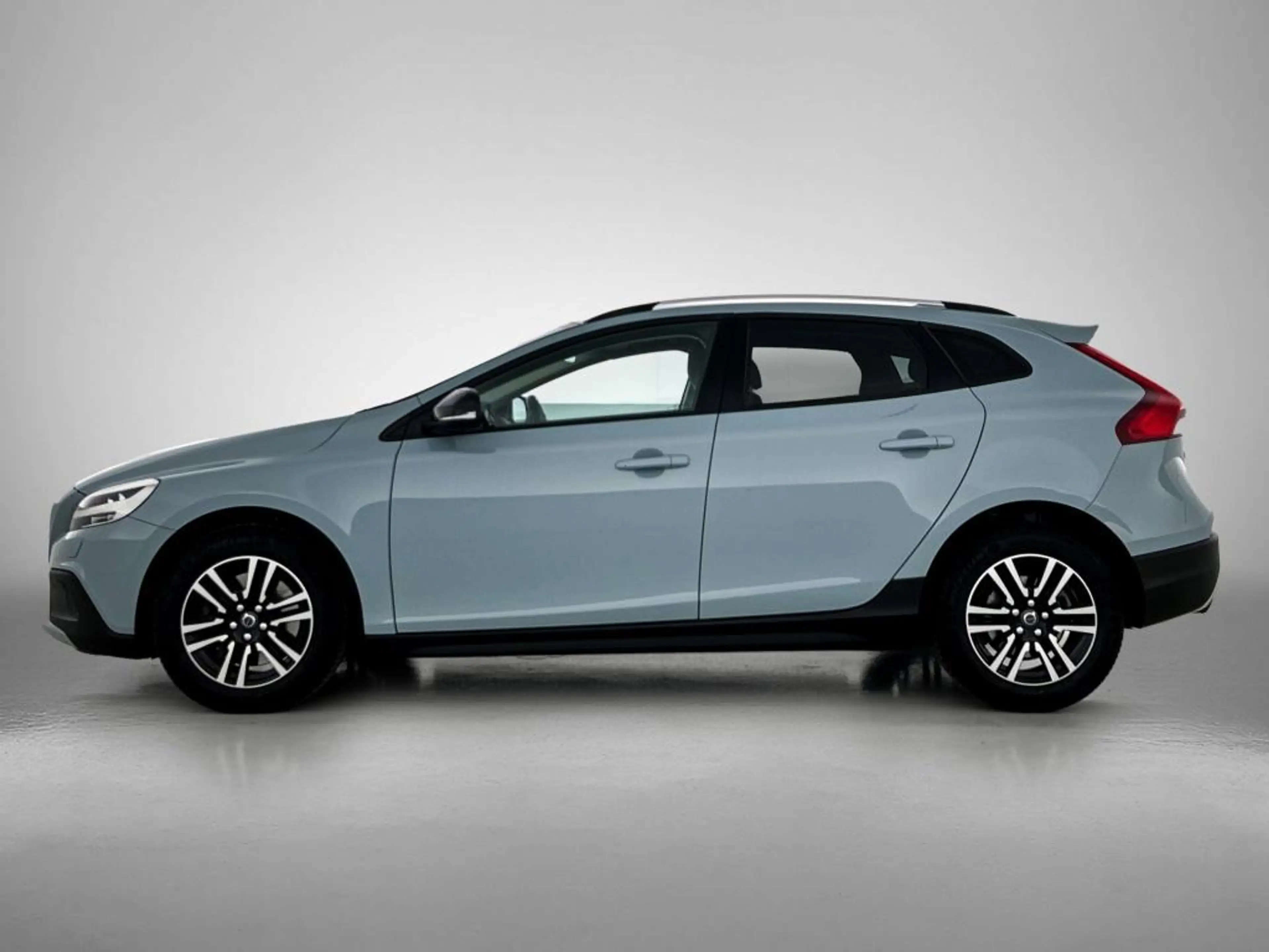 Volvo V40 Cross Country 1.5 T3 Momentum | Trekhaak | Navigatie | Cruise Co — photo 2