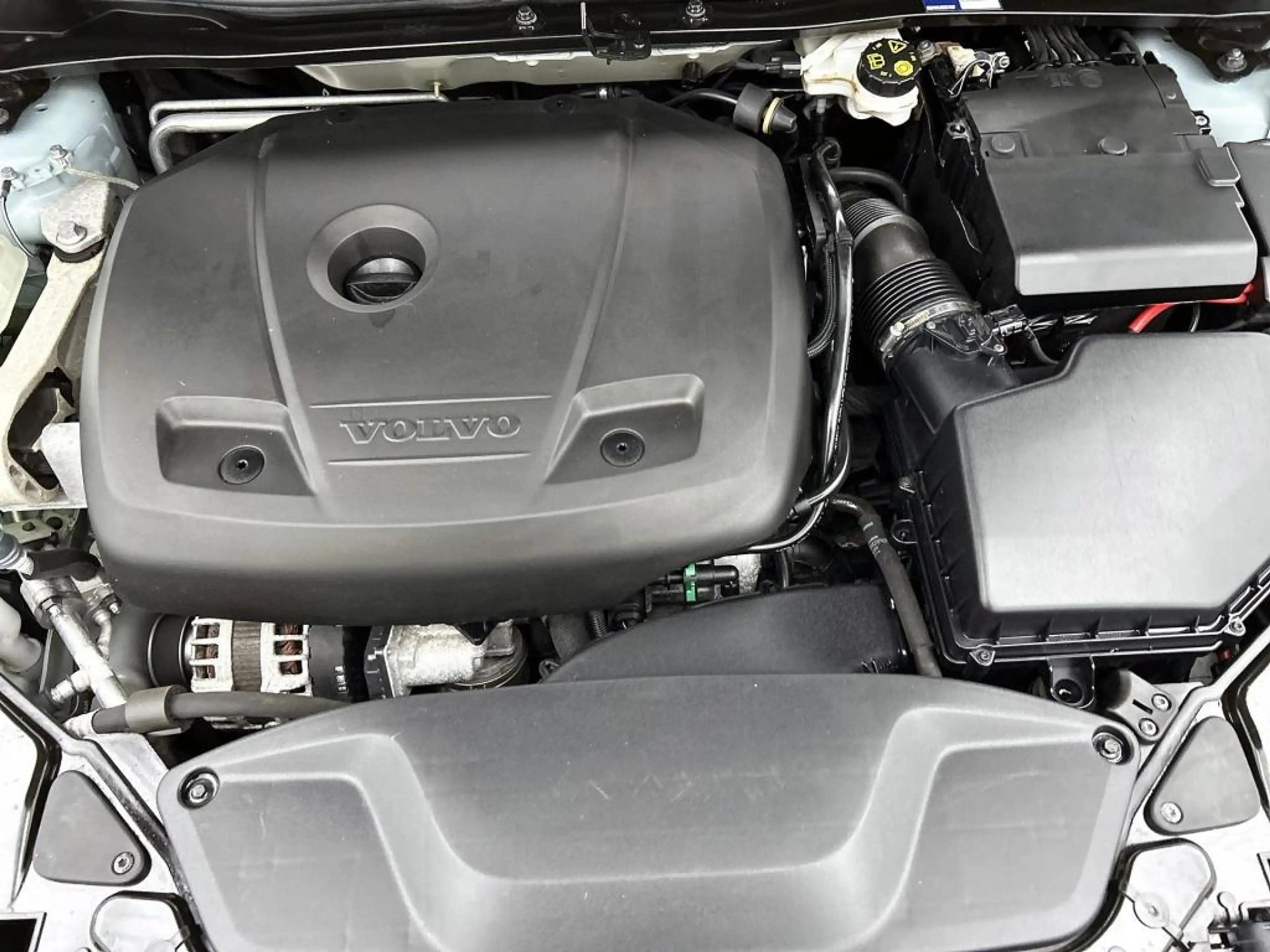 Volvo V40 Cross Country 1.5 T3 Momentum | Trekhaak | Navigatie | Cruise Co — photo 14