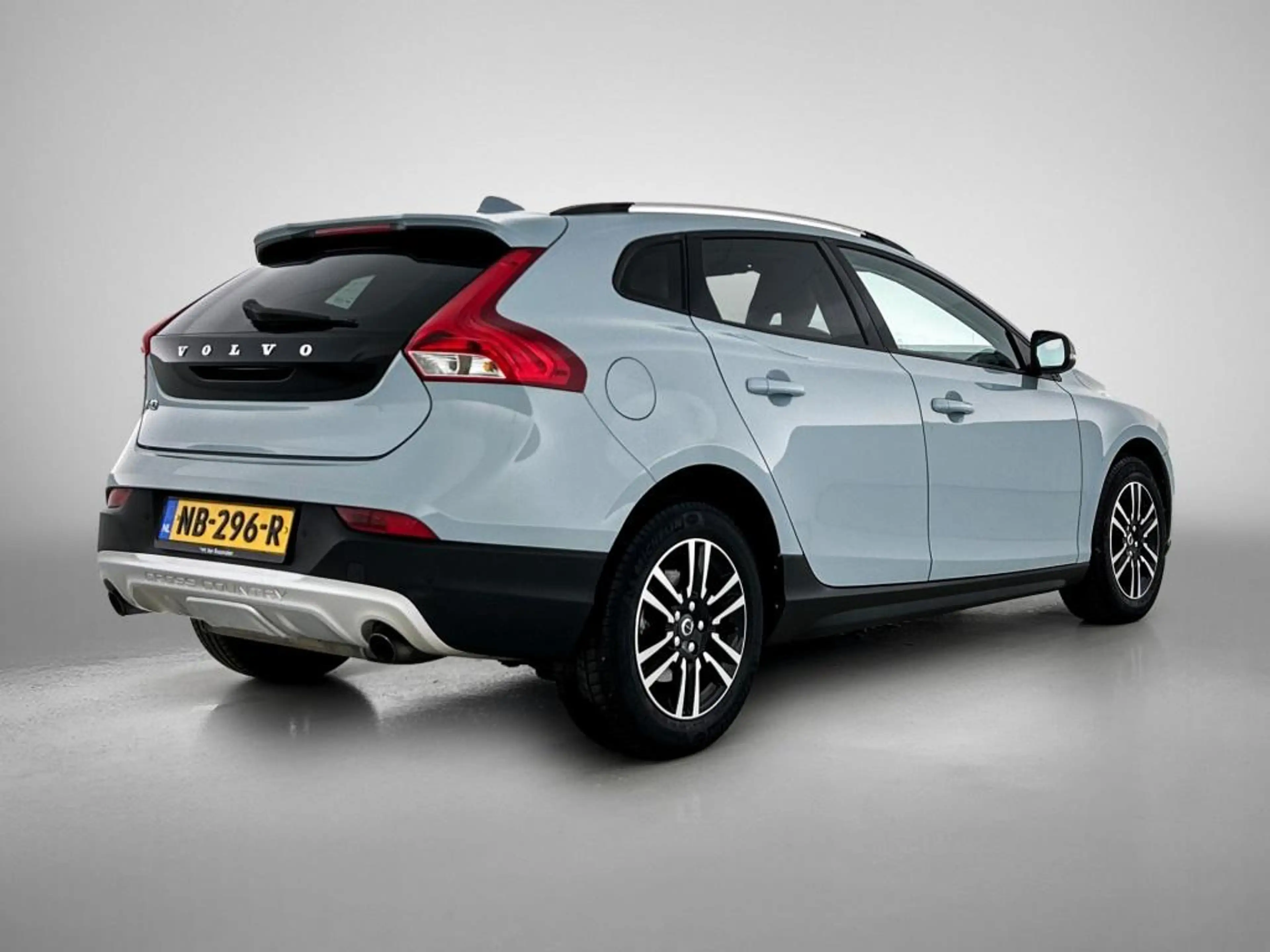 Volvo V40 Cross Country 1.5 T3 Momentum | Trekhaak | Navigatie | Cruise Co — photo 4