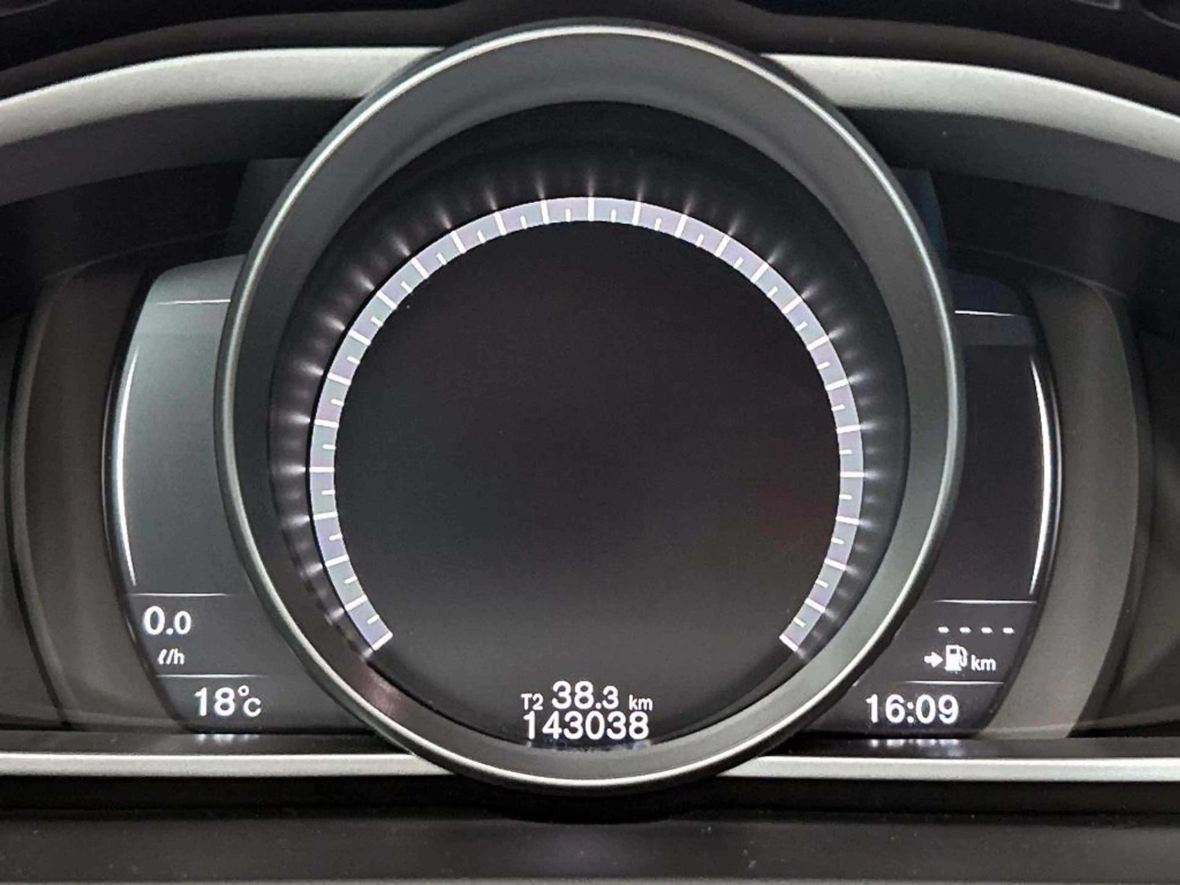 Volvo V40 Cross Country 1.5 T3 Momentum | Trekhaak | Navigatie | Cruise Co — photo 10