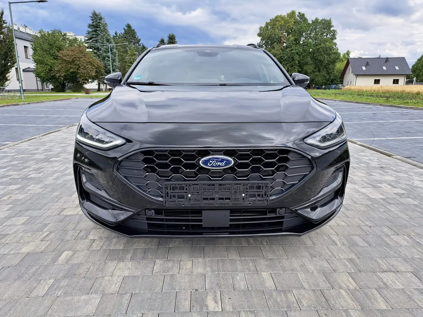 Ford Focus ST-Line Style, LED, 2x Kamera, Navi, Shz., Virtual Schwarz - 2