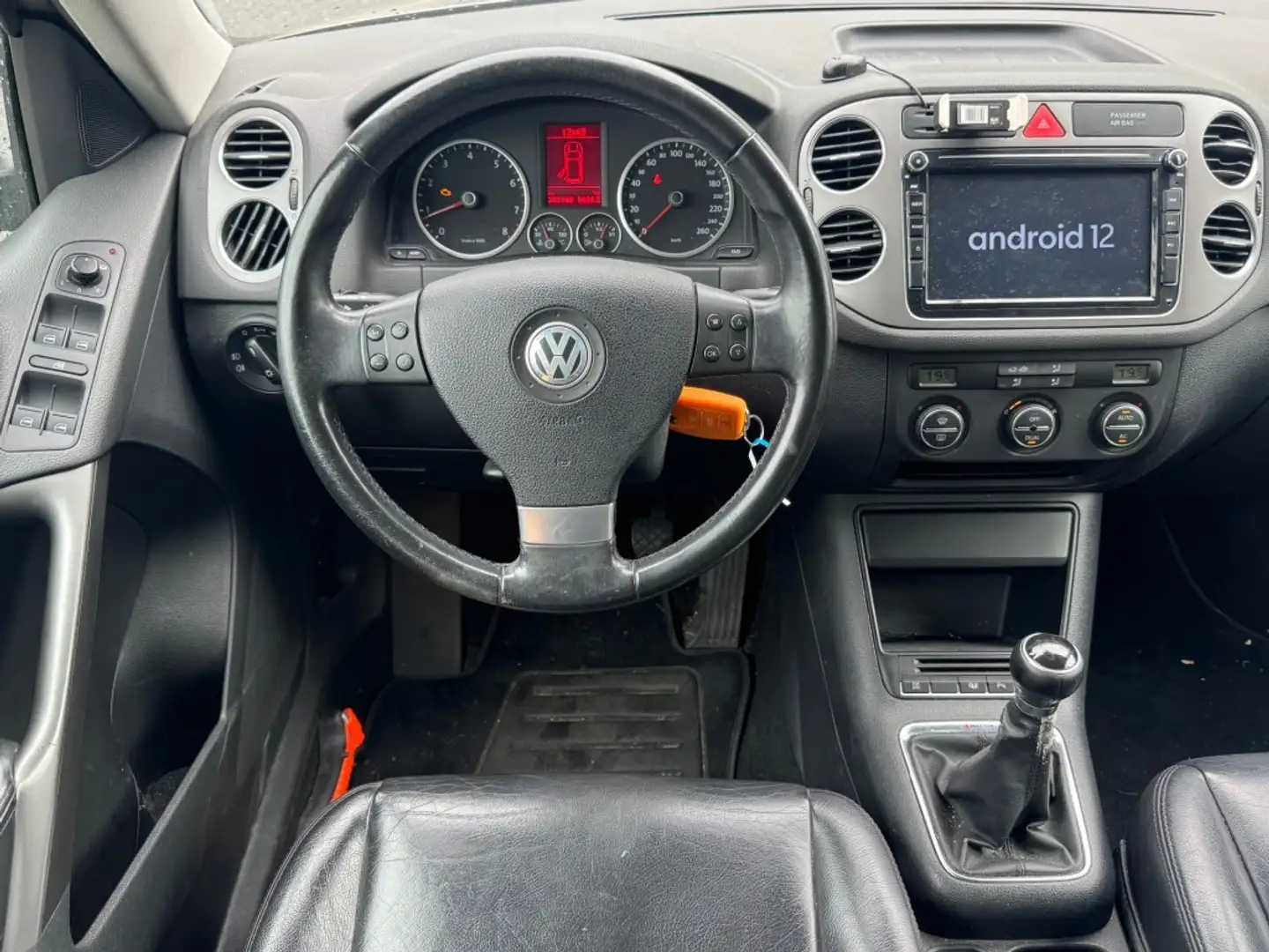 Volkswagen Tiguan 1.4 TSI Comfort&Design 4Motion LEATHER  MOTOR NOT Grey - 2