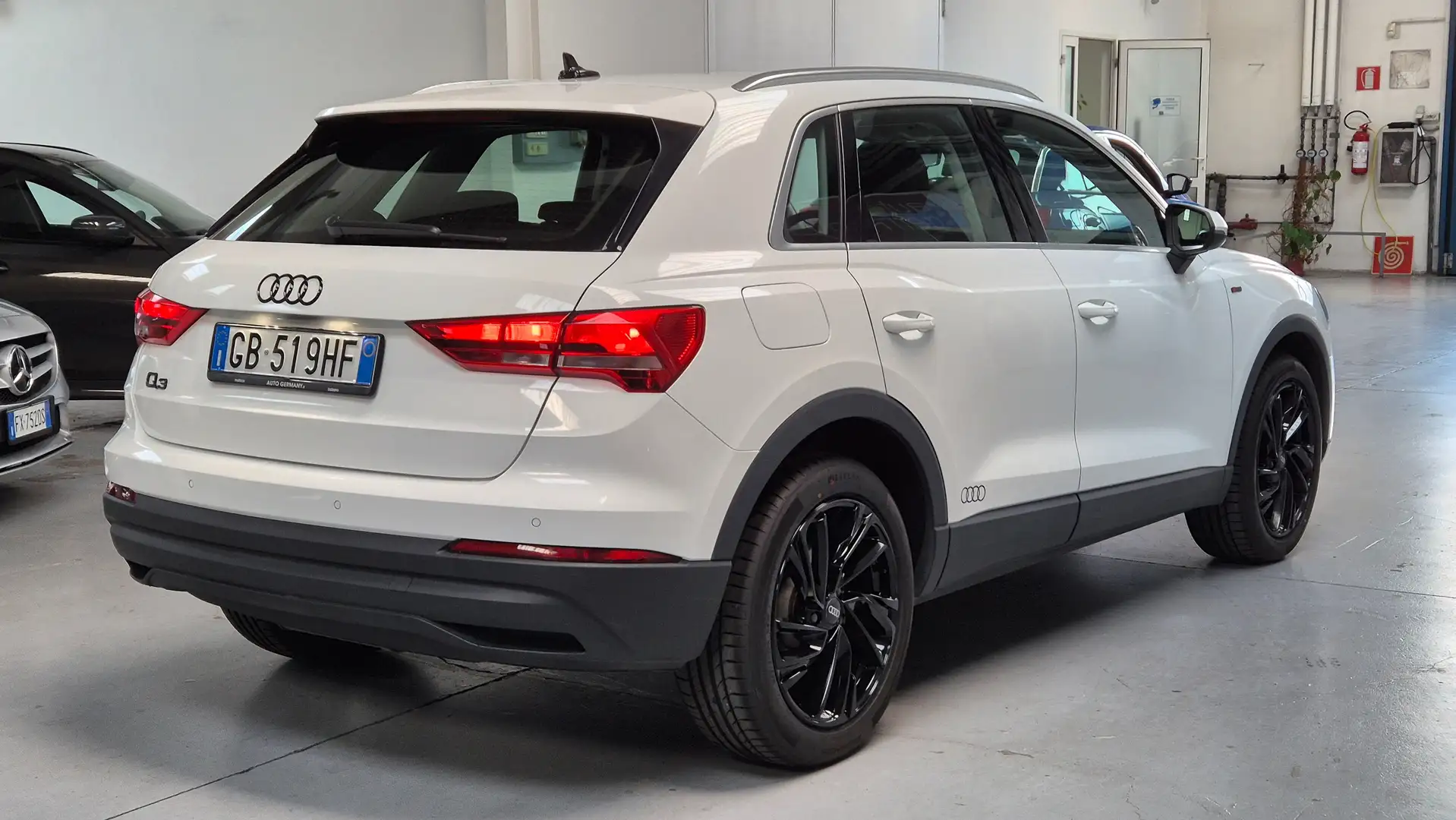 Audi Q3 35 2.0 tdi s-tronic-Black Optic-CERCHI 19-VIRTUAL- Bianco - 1