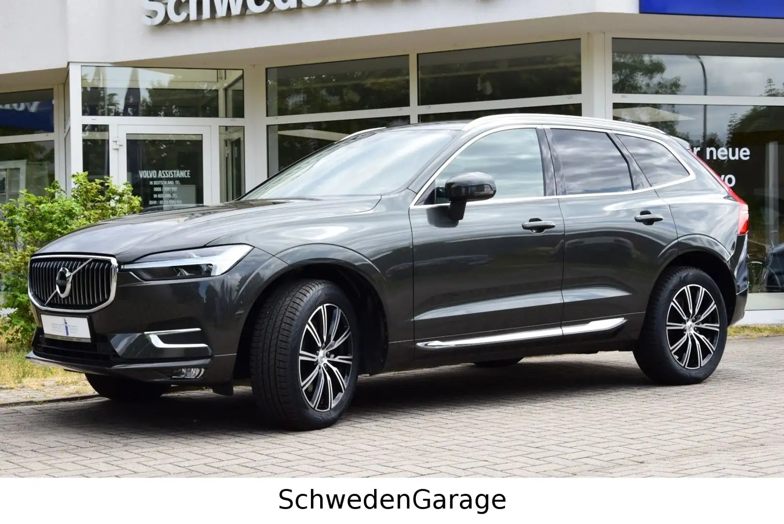 Volvo XC60 B4 Inscription AWD Standheizung/PilotAssis Grau - 2