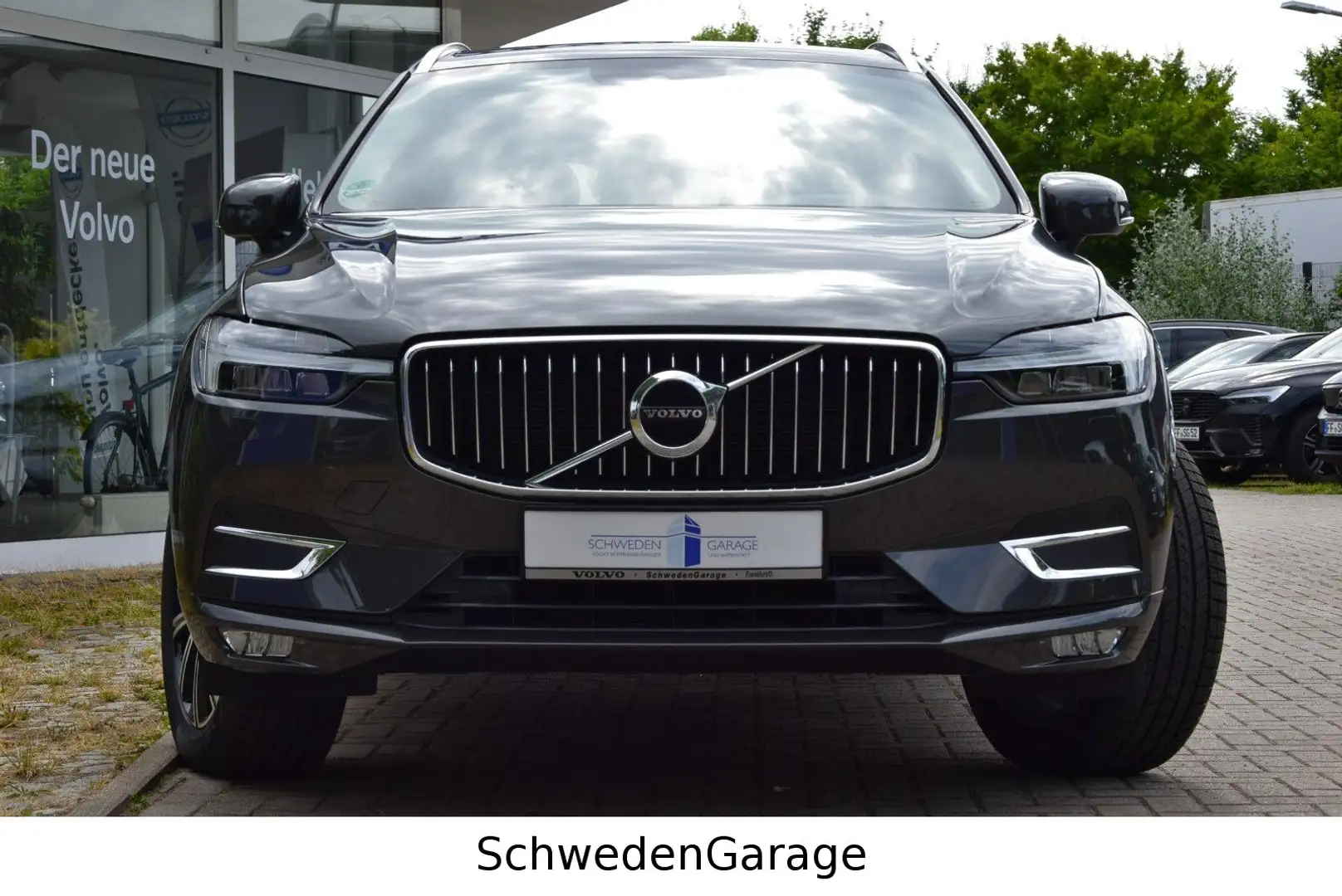 Volvo XC60 B4 Inscription AWD Standheizung/PilotAssis Grau - 1