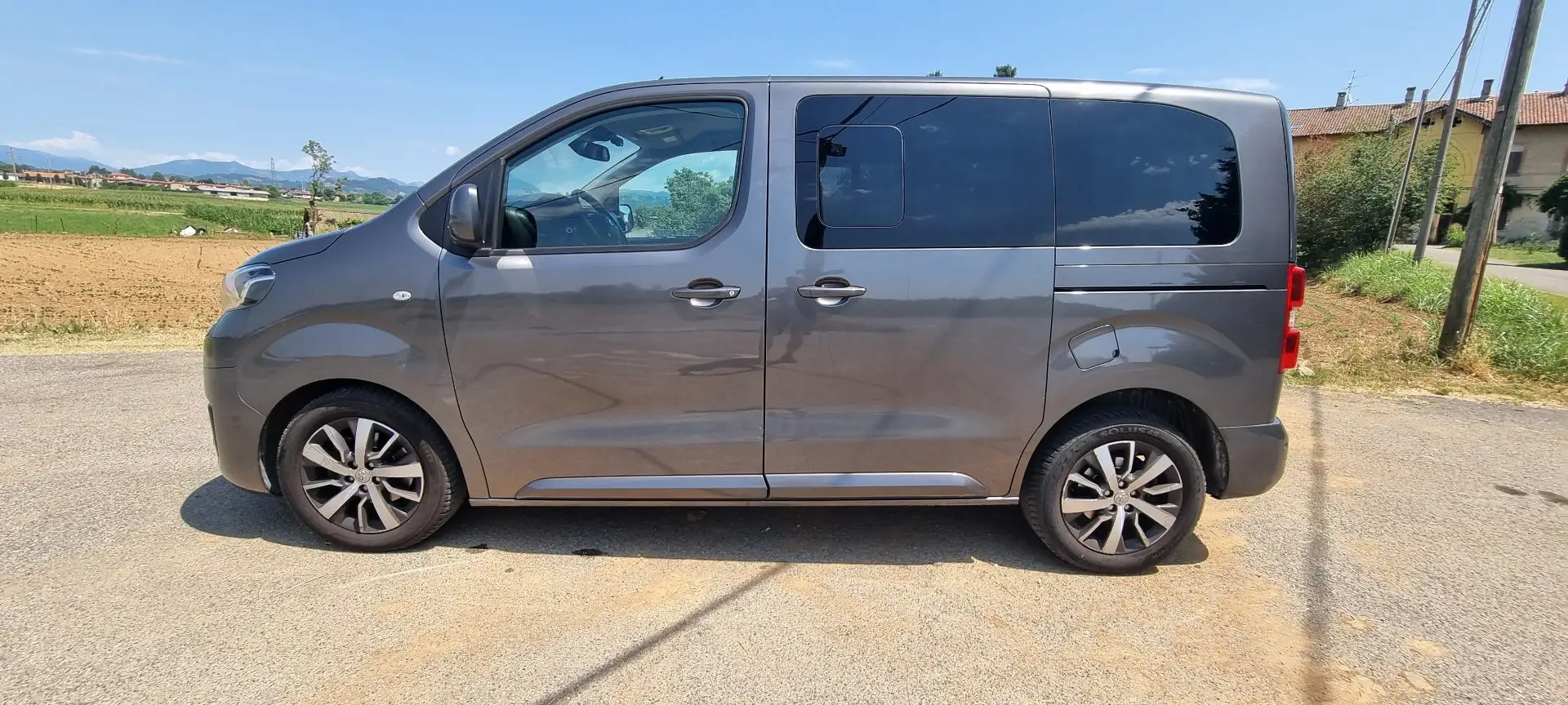Toyota Proace Proace Verso Executive 8 posti - passo corto - 2