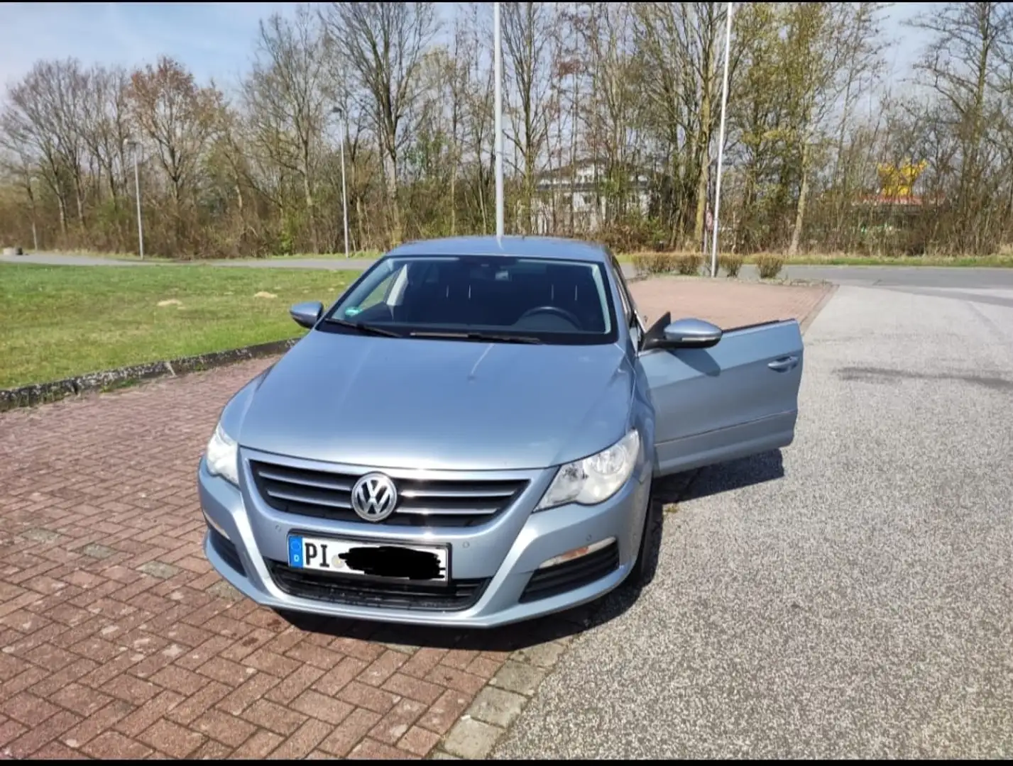 Volkswagen Passat CC 2.0 TDI BlueMotion Technology DSG - 2