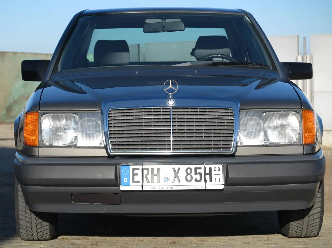 Mercedes-Benz 200 W124 200D VorMopf (Limousine), ESD, ZV, Colorglas, Alu, Metallic, H-Zulassung, Euro 2, Zustandsnote 2 (classic-analytics), foto 3