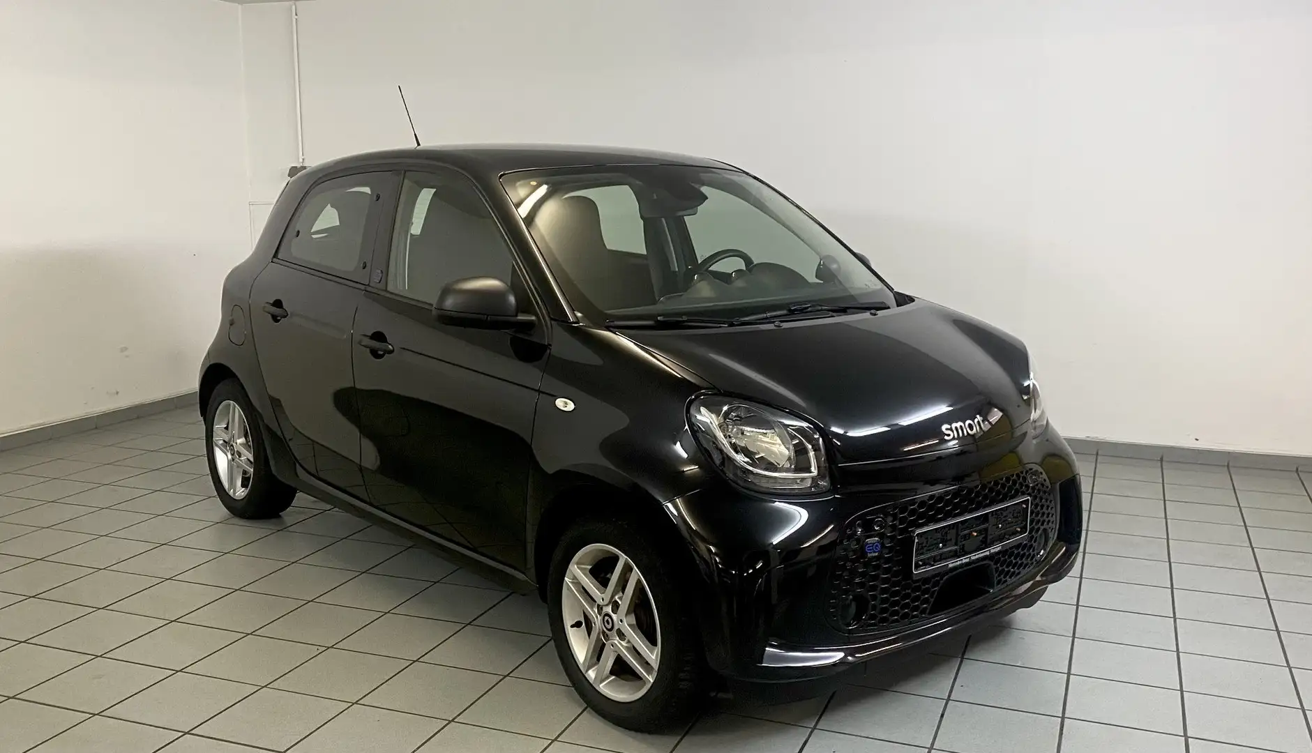 smart forFour electric drive / EQ 22 KW Schnelllader Schwarz - 1