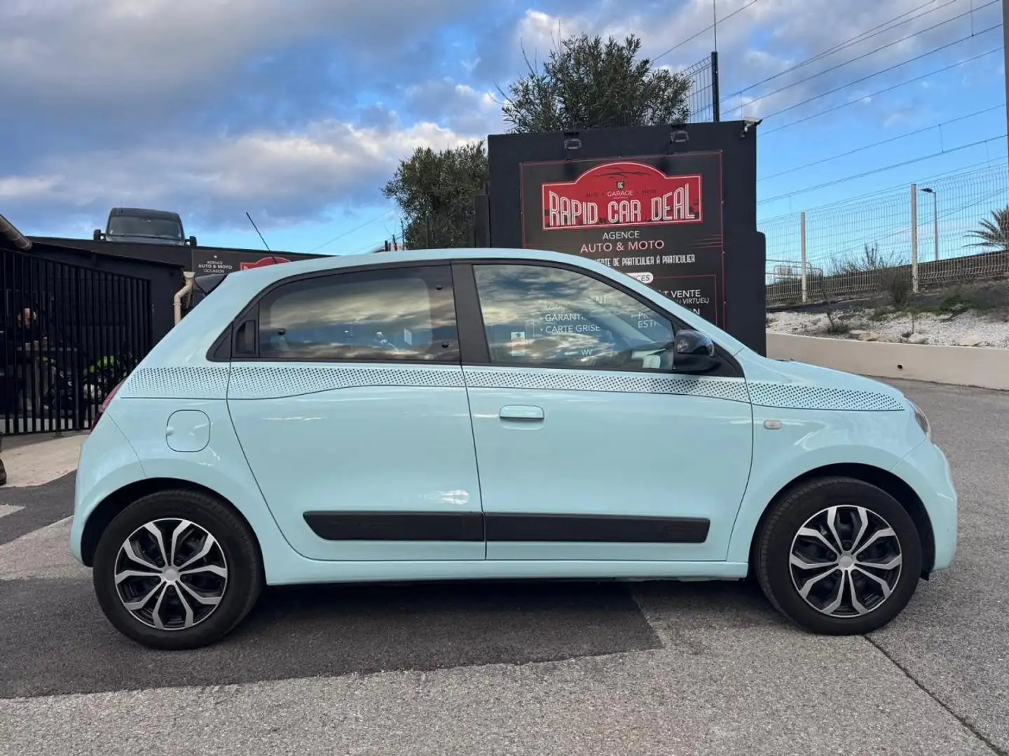 Renault Twingo Twingo 1.0 Sce - 65 III BERLINE Equilibre PHASE 2 Bleu - 2