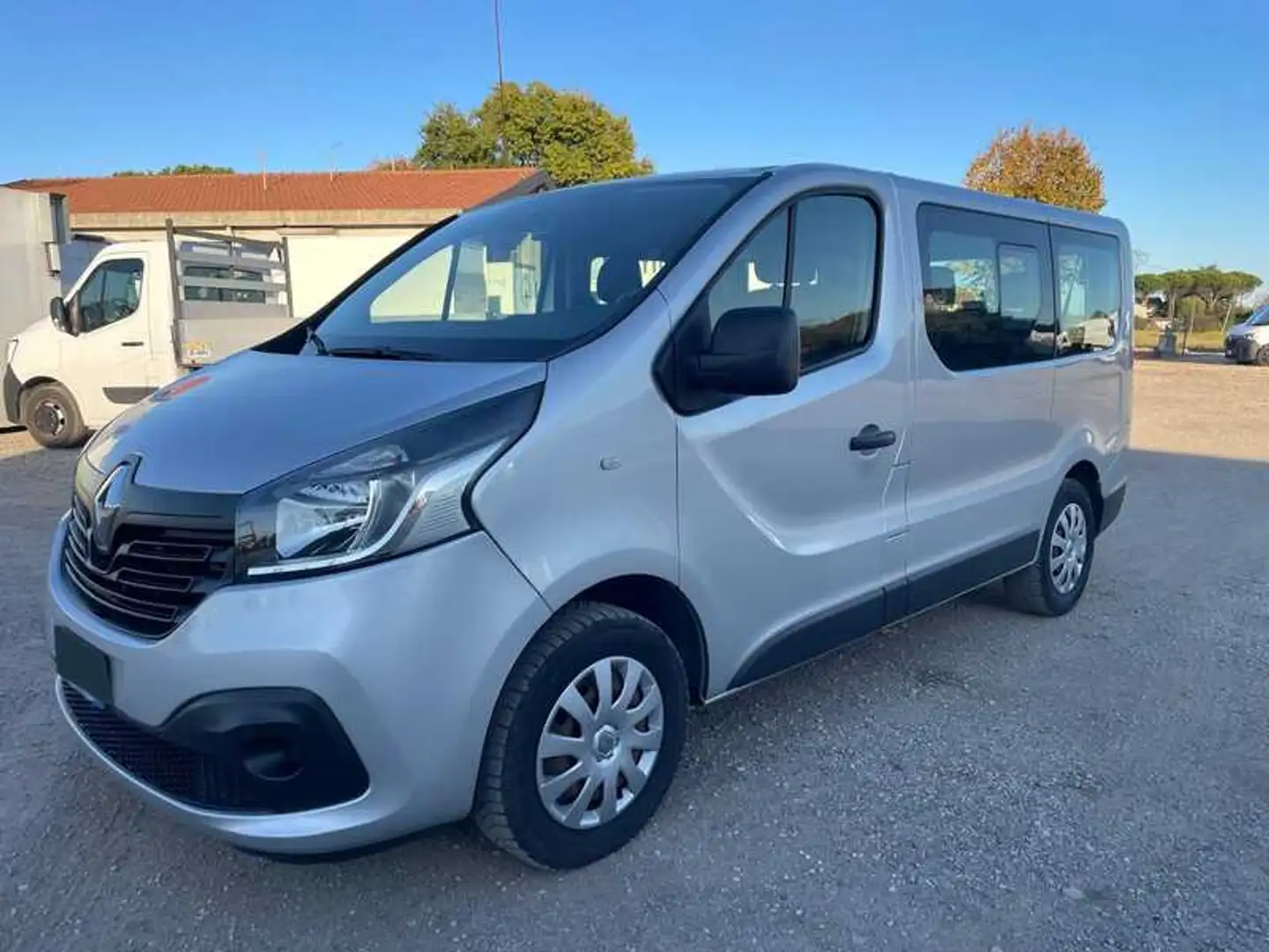 Renault Trafic T27 1.6 dci 125cv L1 H1 S&S E6 9 Posti Argento - 2