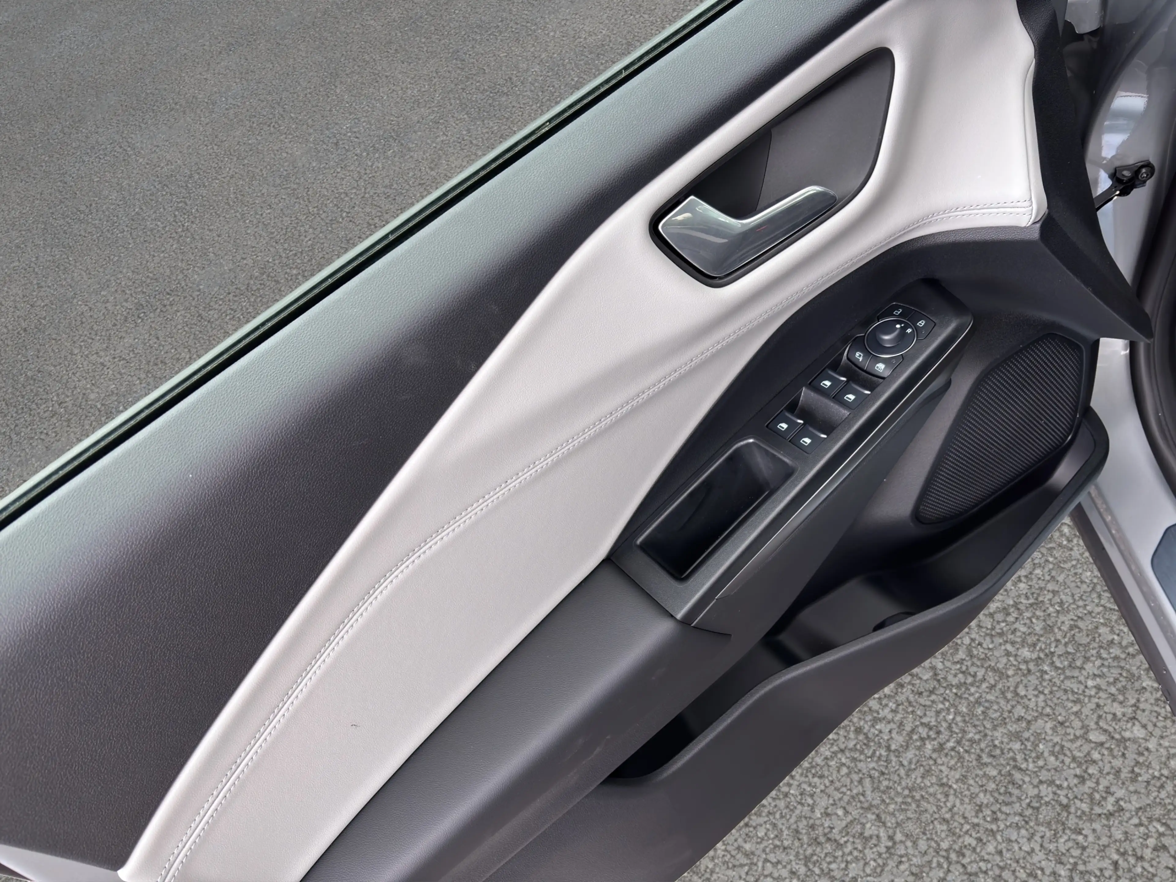 Ford Puma Gen-E 124 kW Premium FWD — photo 11