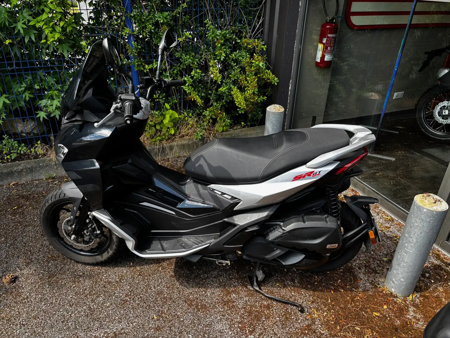 Aprilia SR 125 Fekete - 2