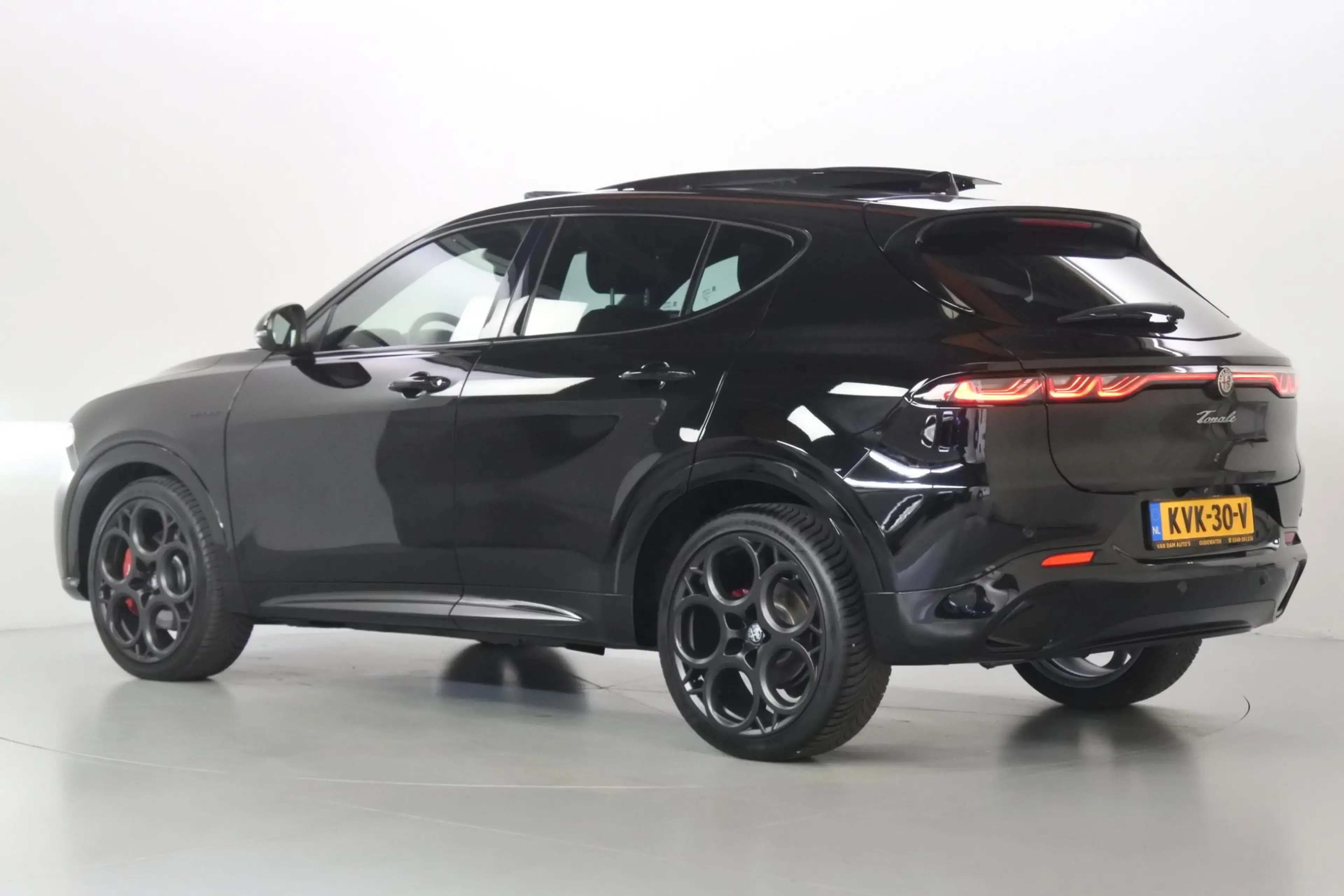 Alfa Romeo Tonale 1.5T 160pk Hybrid Veloce Panorama 20" — photo 40