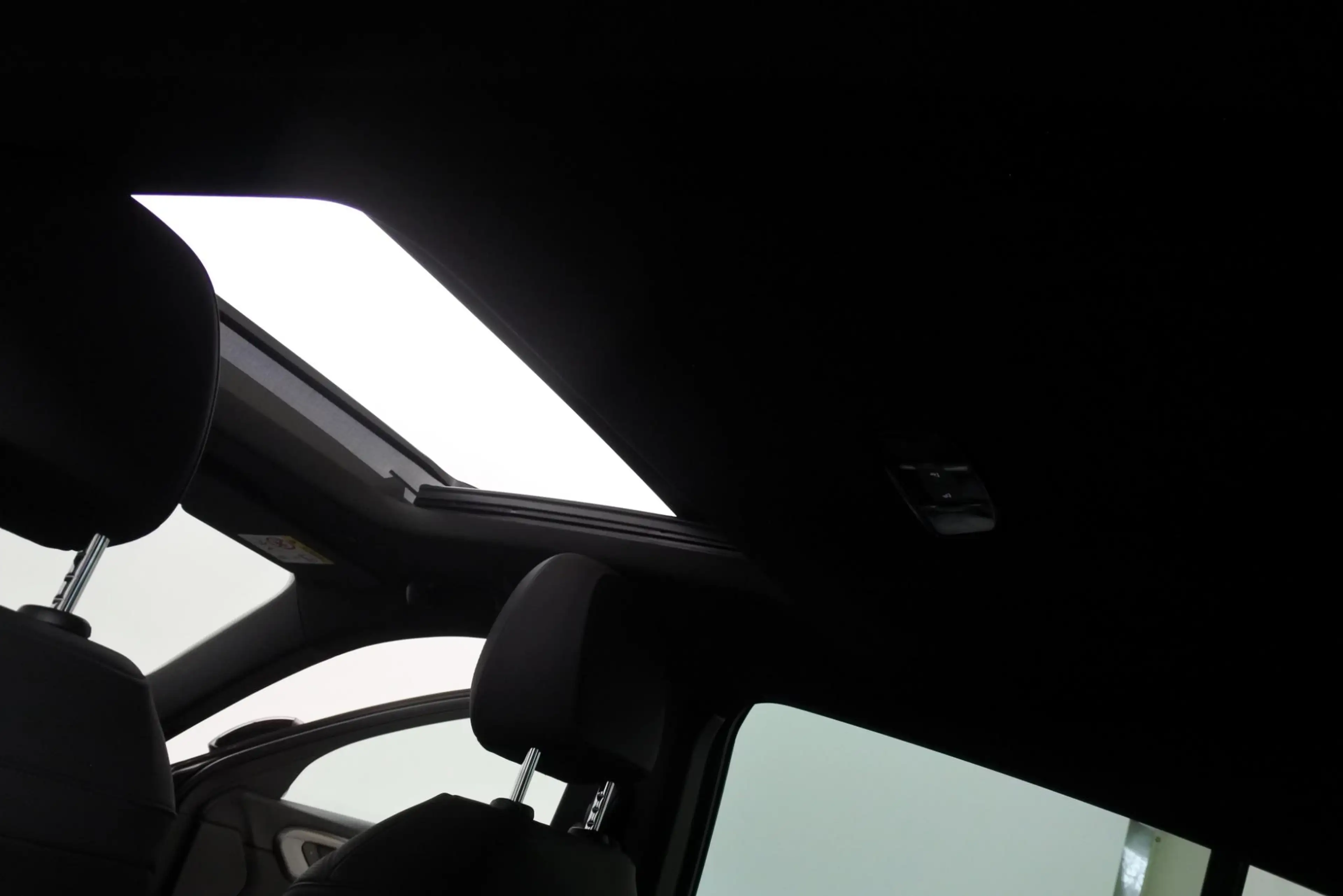 Alfa Romeo Tonale 1.5T 160pk Hybrid Veloce Panorama 20" — photo 16