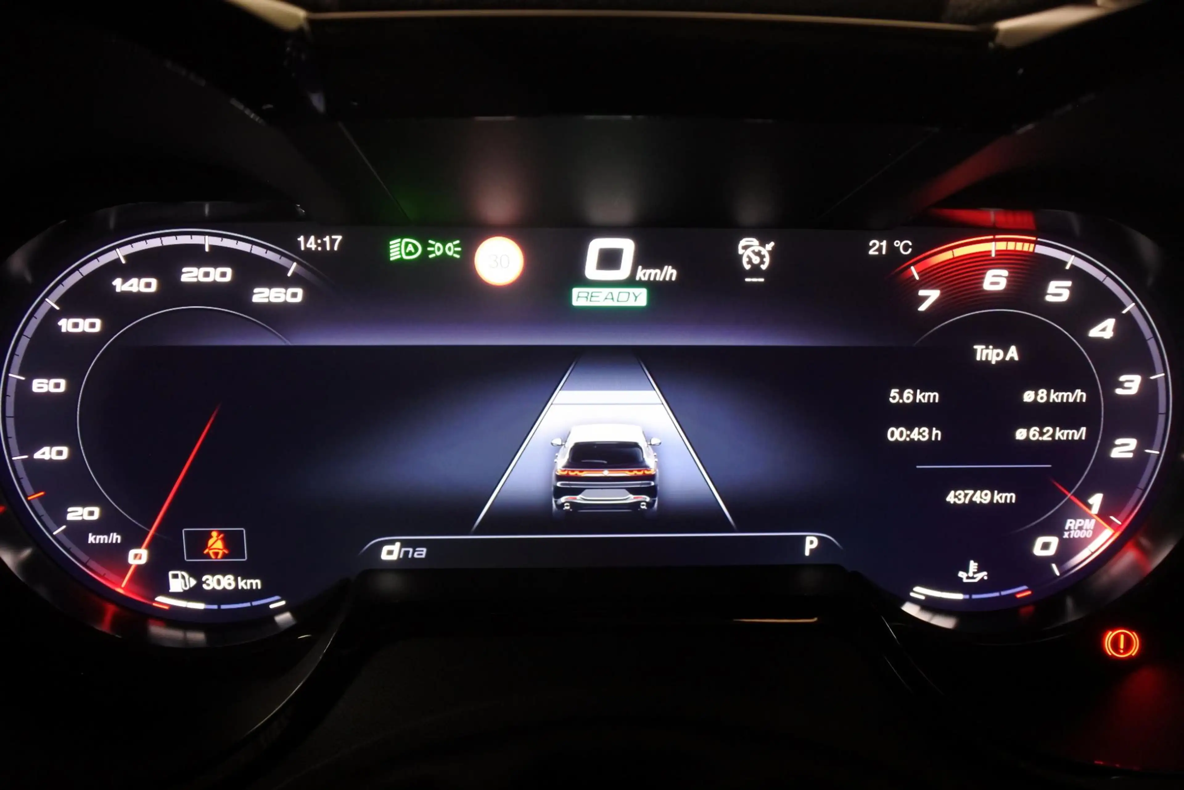 Alfa Romeo Tonale 1.5T 160pk Hybrid Veloce Panorama 20" — photo 3