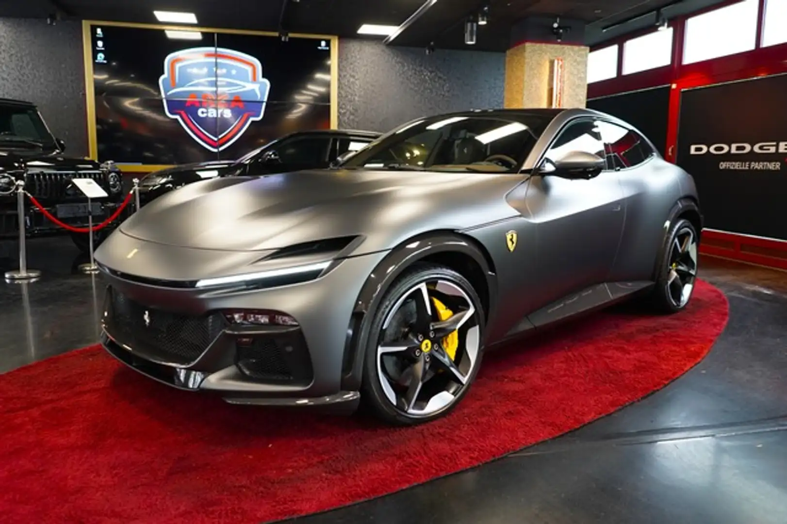 Ferrari Purosangue V12 DCT 4WD FULL CARBON ON STOCK Schwarz - 2
