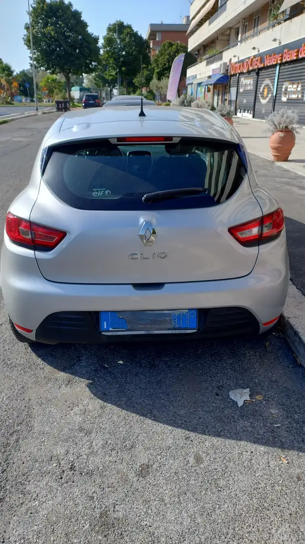 Renault Clio 1.2 16v Life 75cv - 2