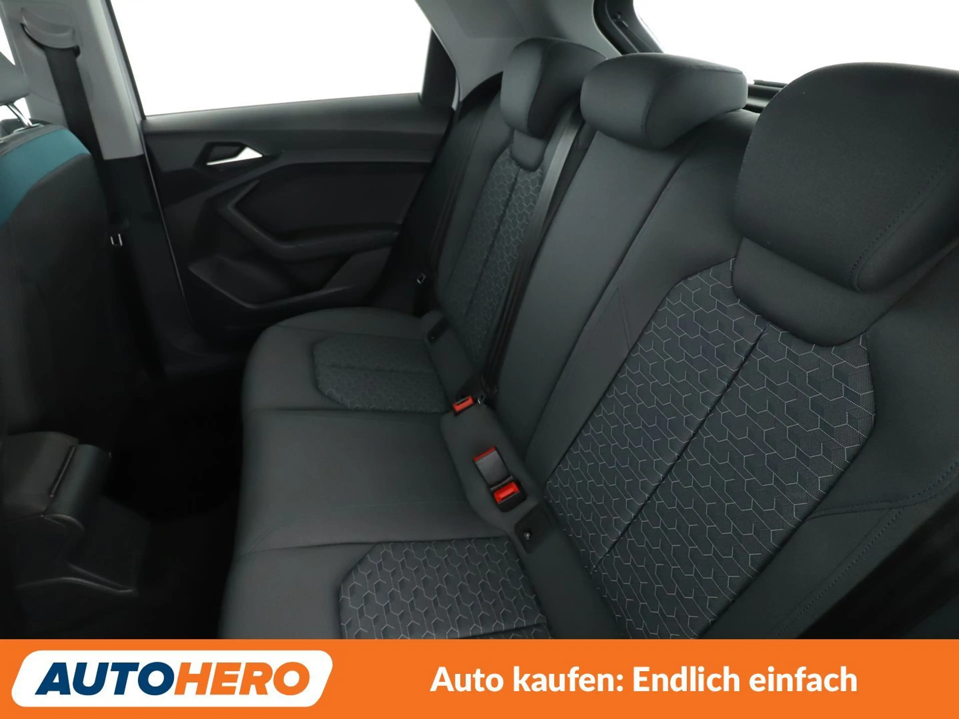 Audi A1 30 TFSI Advanced*NAVI*VC*PDC* — photo 14