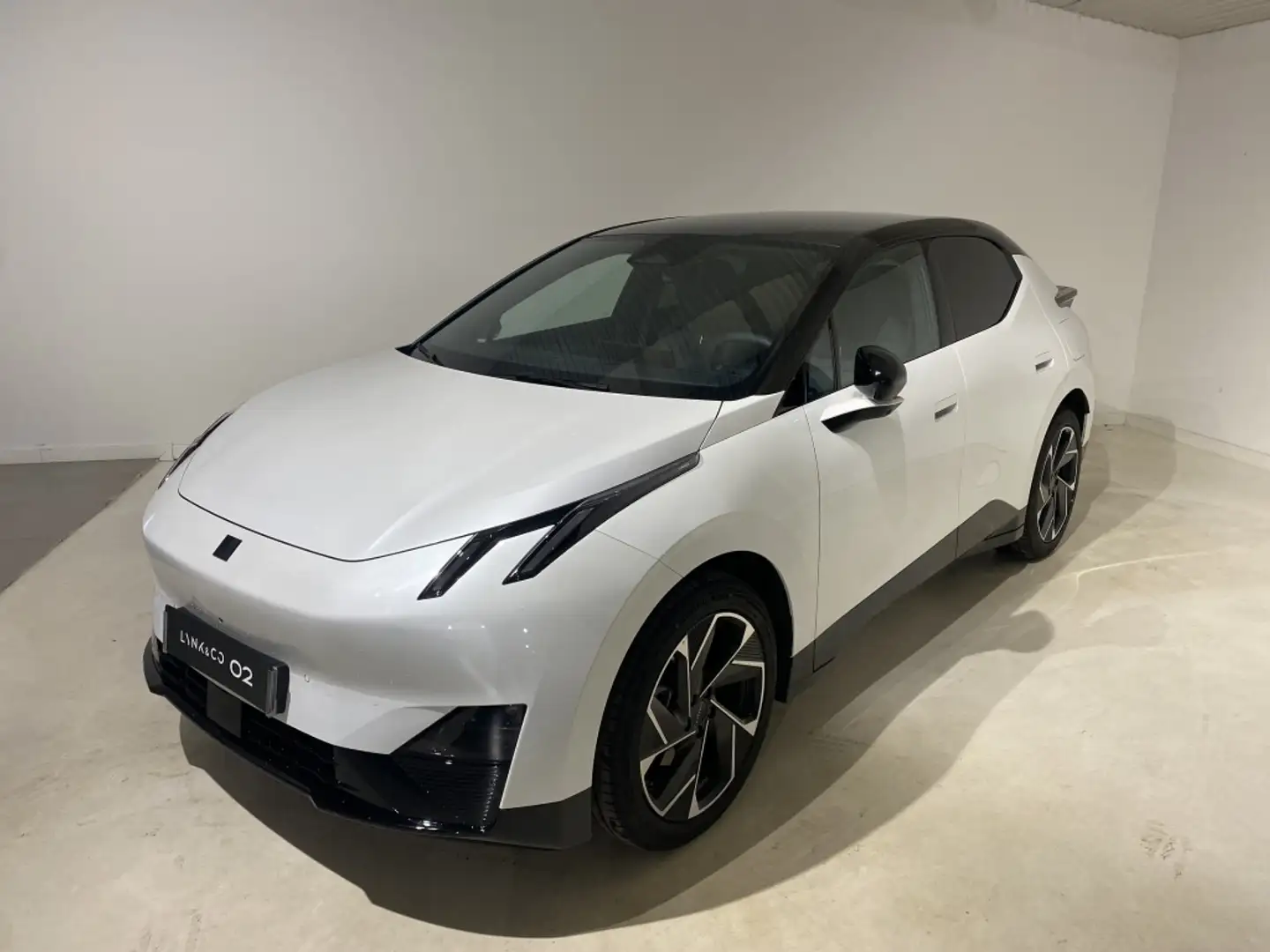 Lynk & Co 02 Eléctrico More Blanco - 1
