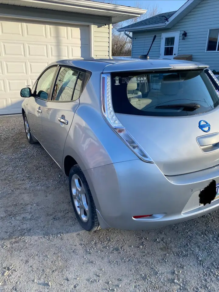 Nissan Leaf снимка Nissan Leaf