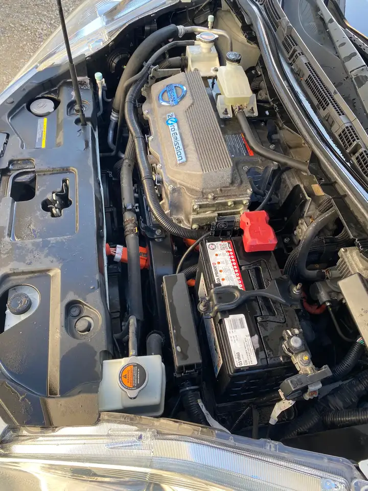 Nissan Leaf снимка Nissan Leaf