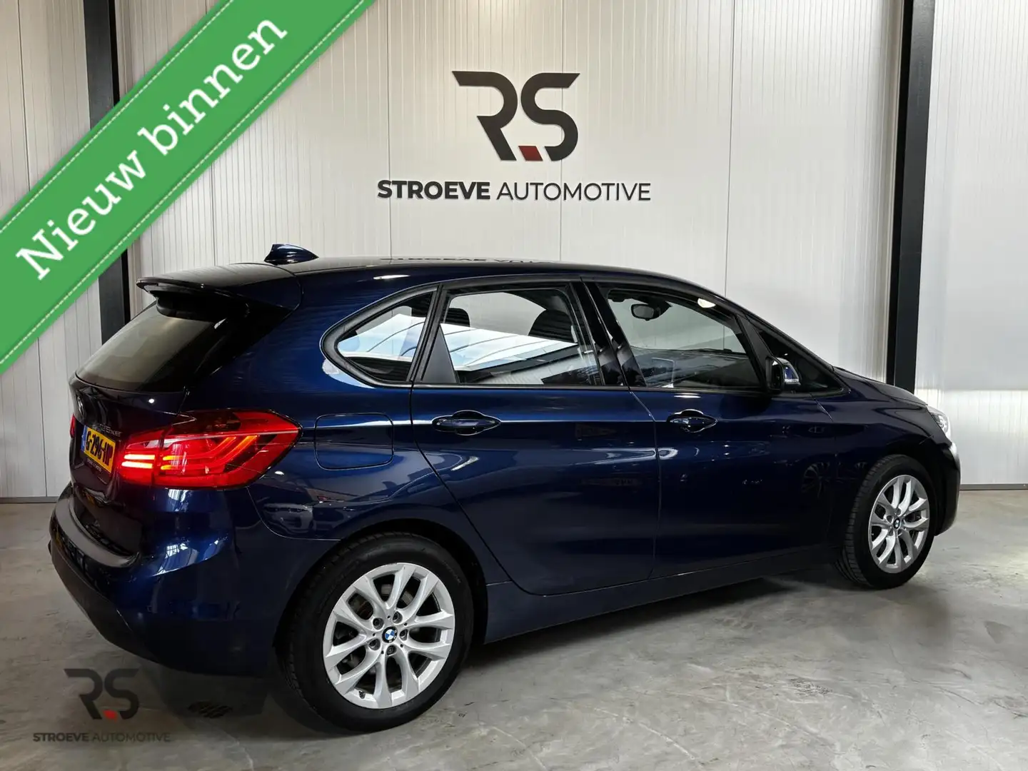 BMW 225 2-Serie Active Tourer 225xe iPerformance Executive Blauw - 2