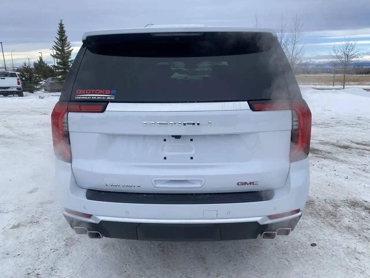 GMC Yukon снимка GMC Yukon