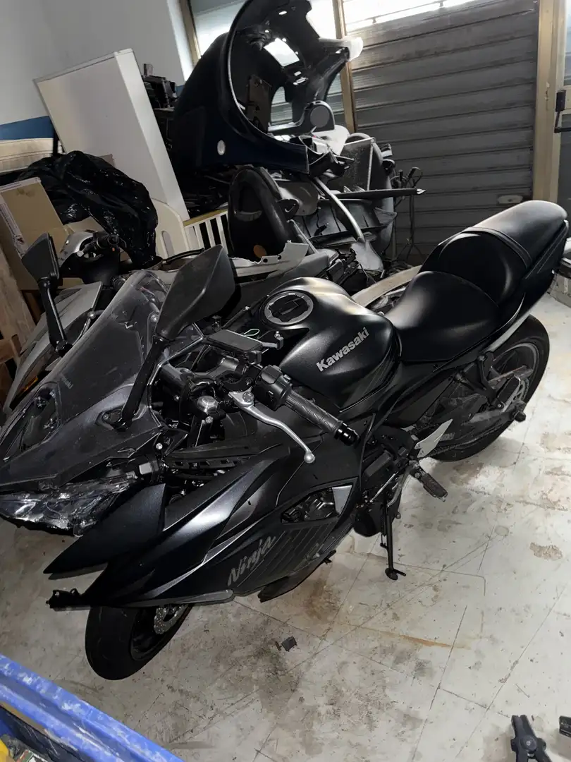 Kawasaki Ninja 650 - 2