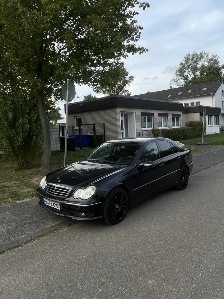 Mercedes-Benz C 320
