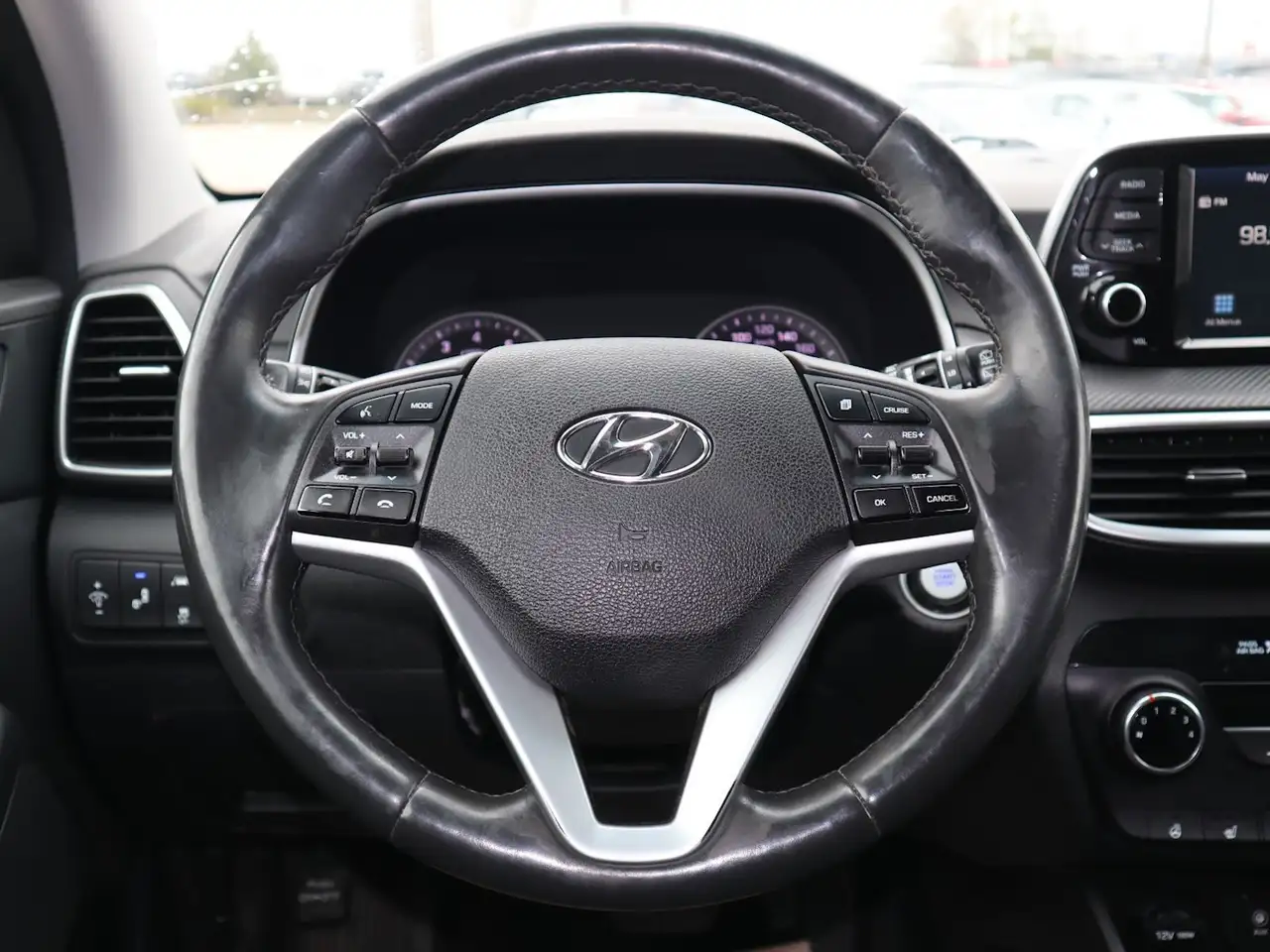 Hyundai TUCSON снимка Hyundai TUCSON