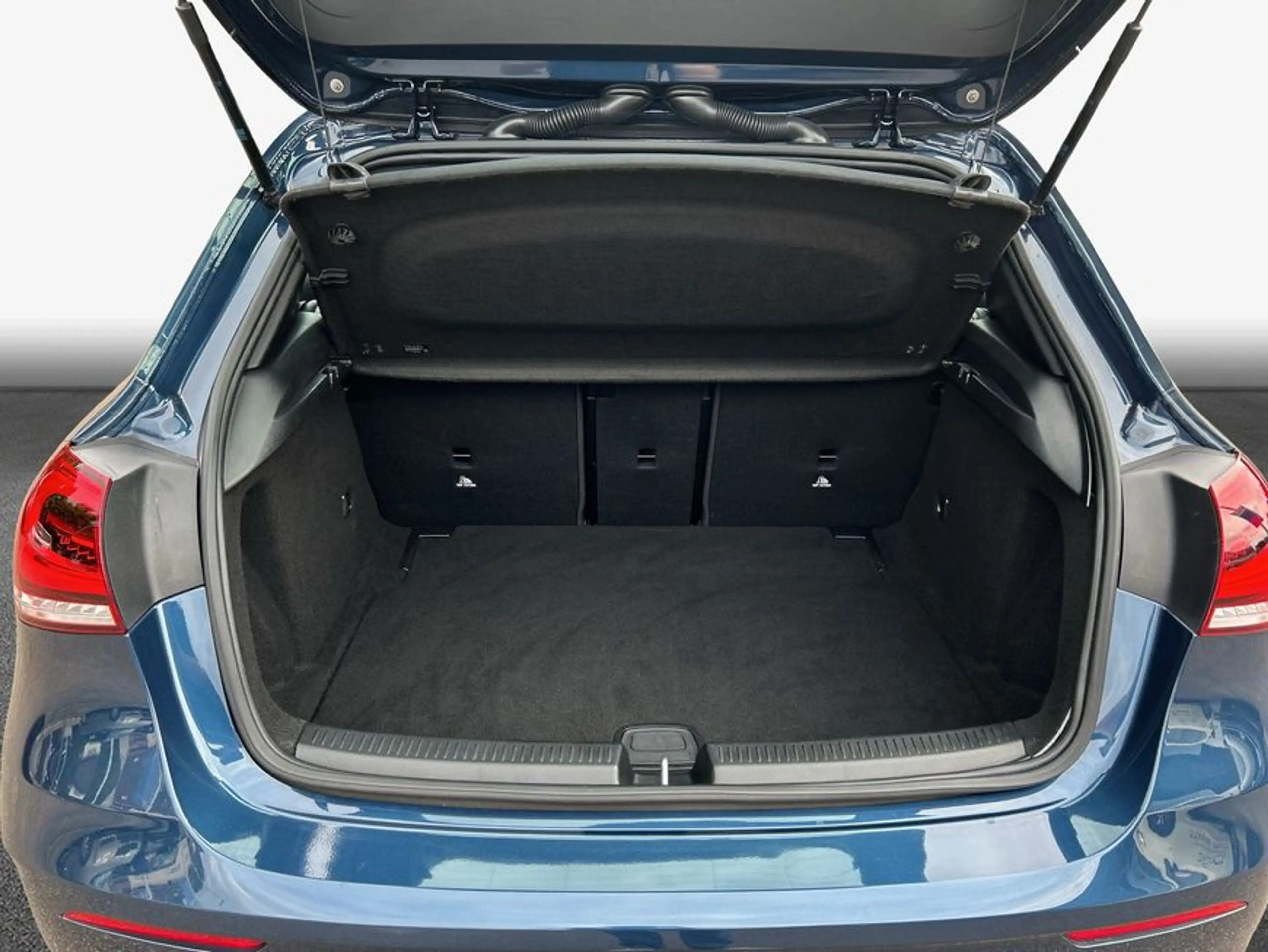 Mercedes-Benz A 200 A-Klasse — photo 8