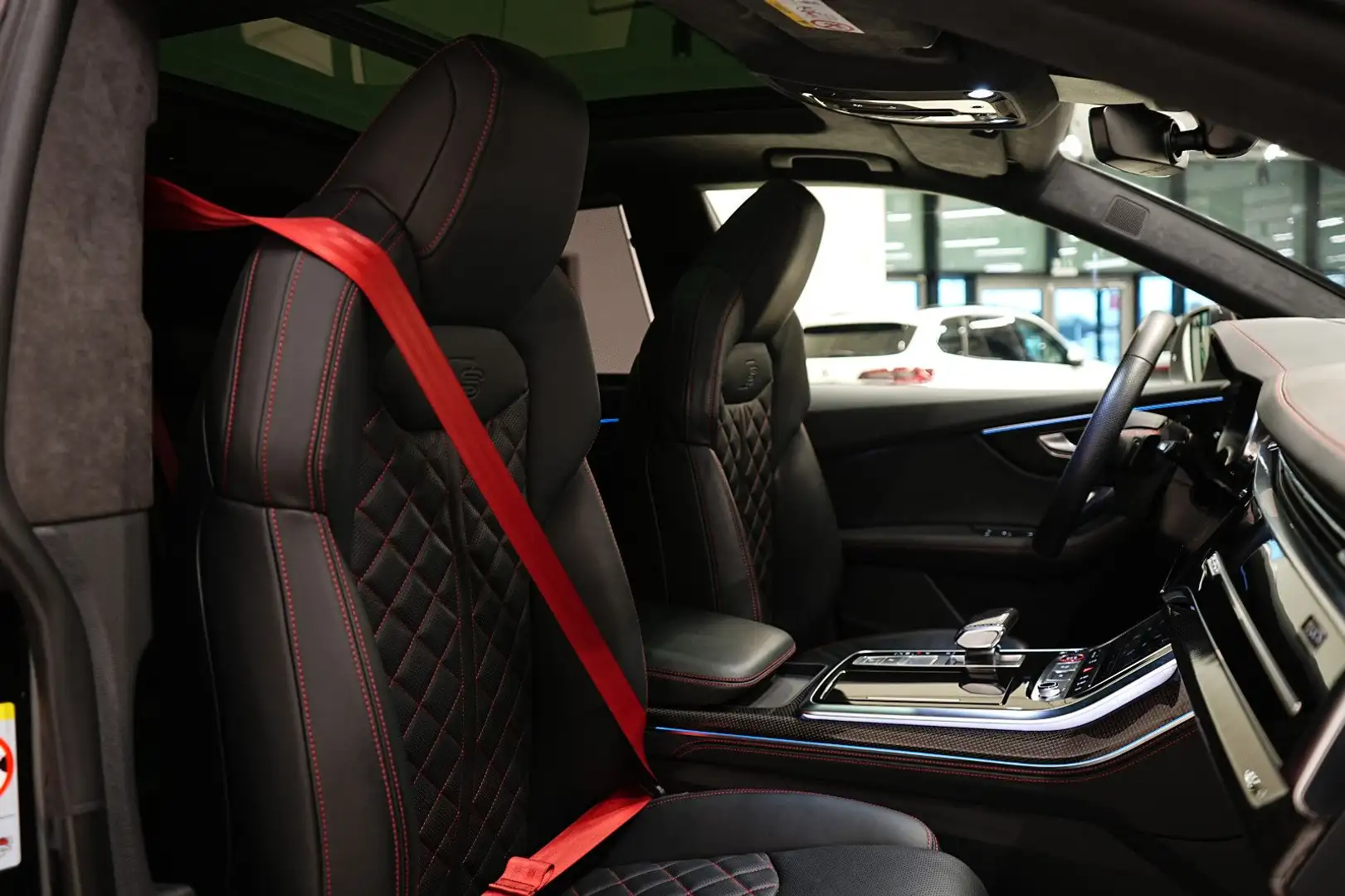 Audi SQ8 4.0|COMPETITION+|RS-SITZ|SOFT|MASSAG|CARBON| Schwarz - 2