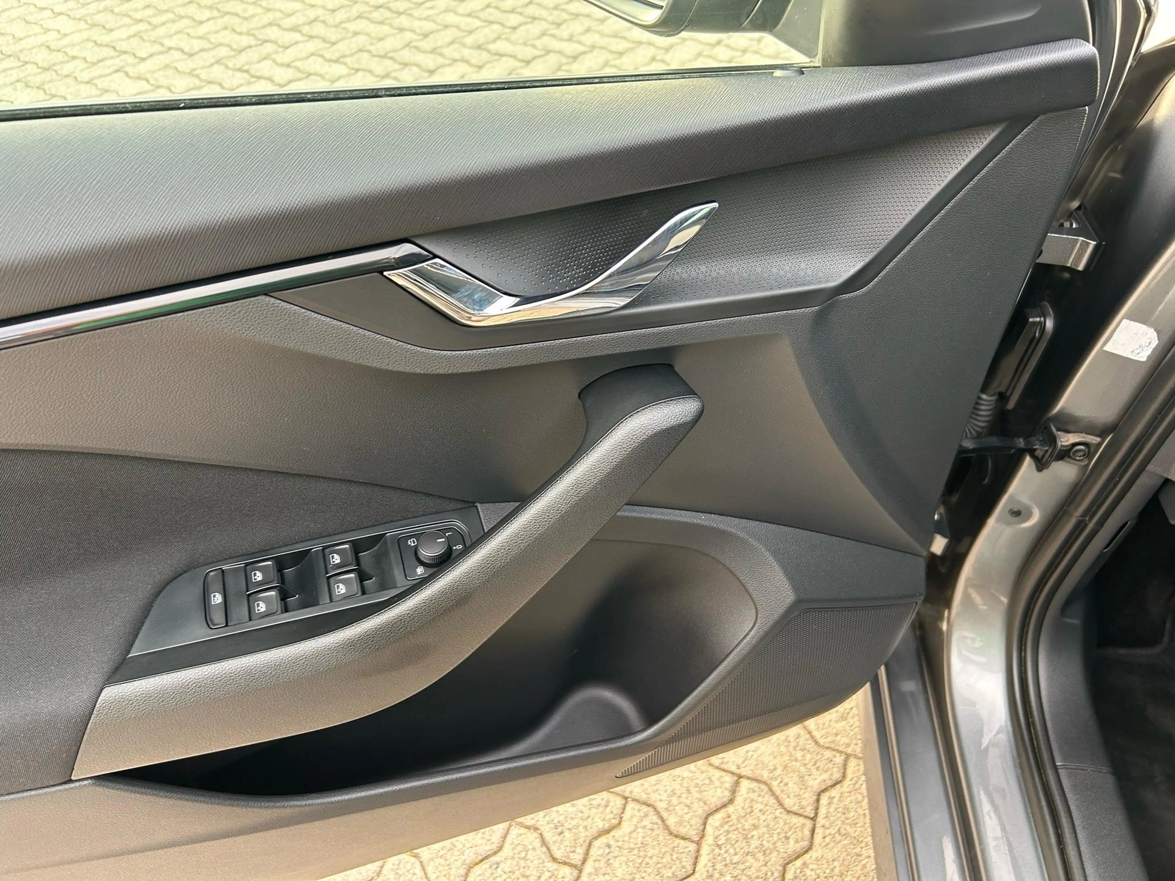 Skoda Kamiq Selection 1.0 TSI / Rückfahrkamera — photo 4