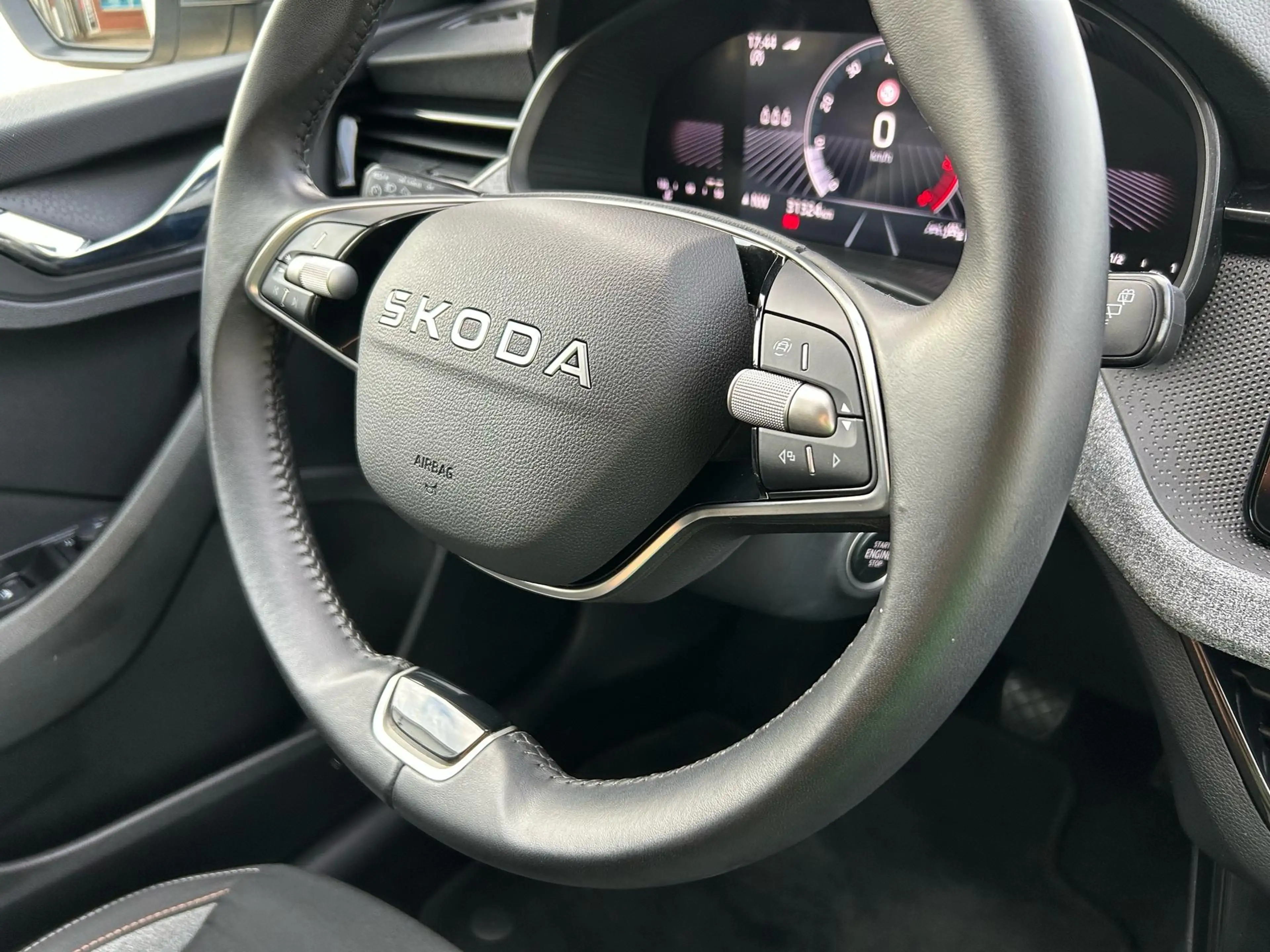 Skoda Kamiq Selection 1.0 TSI / Rückfahrkamera — photo 8
